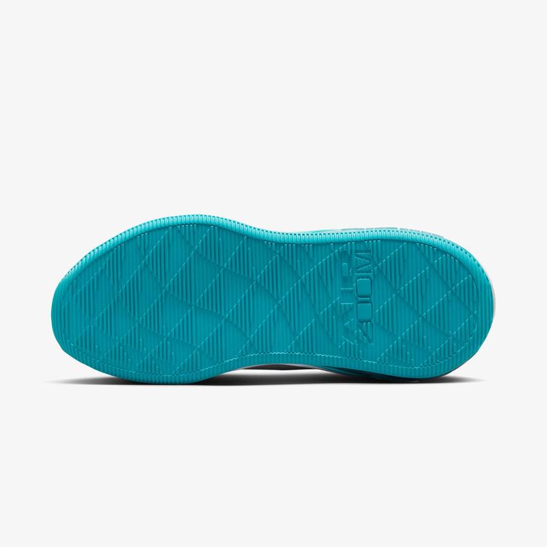 Nike Bella 7 Kadın Beyaz Antrenman Ayakkabısı