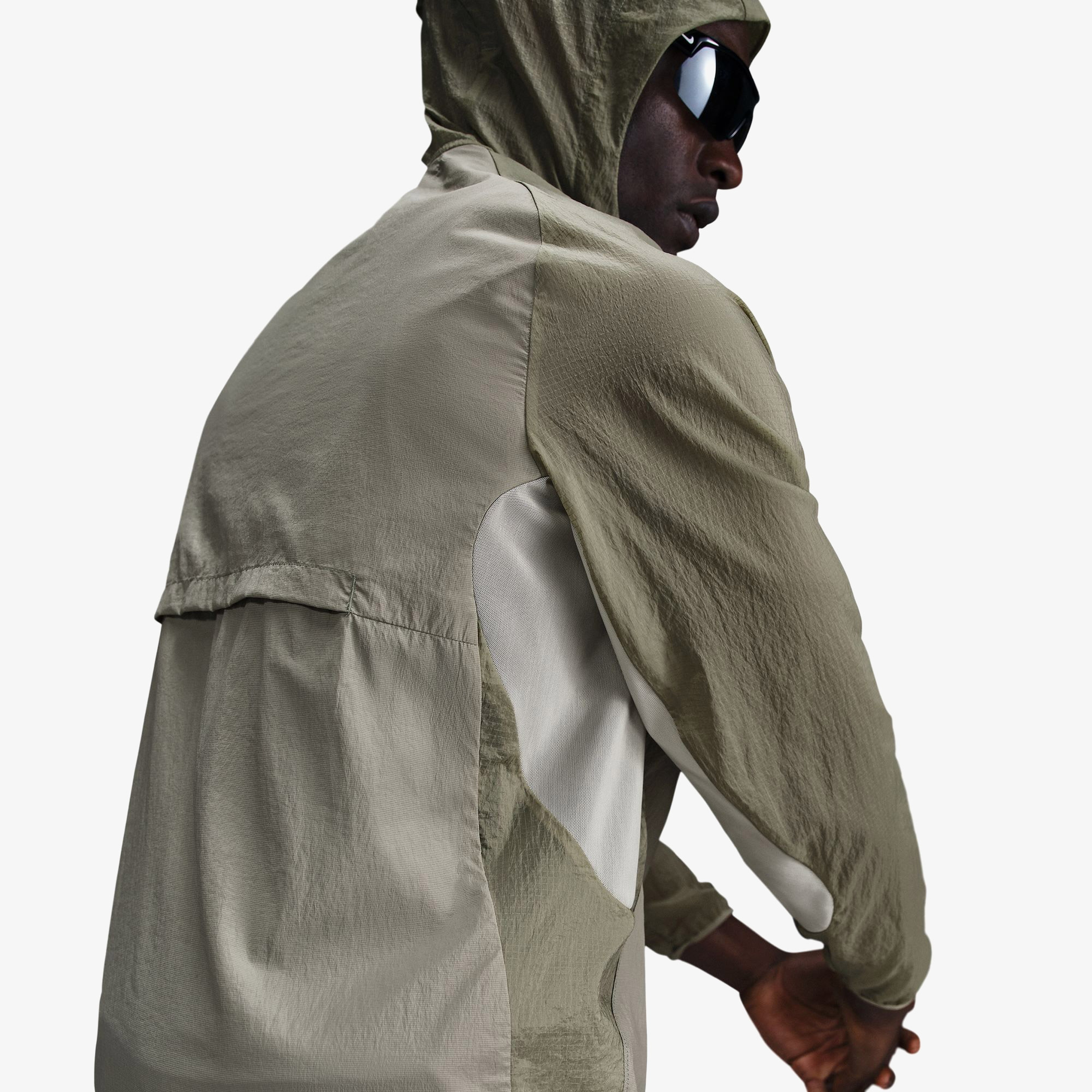 Nike Trail Aireez Erkek Yeşil Koşu Ceketi