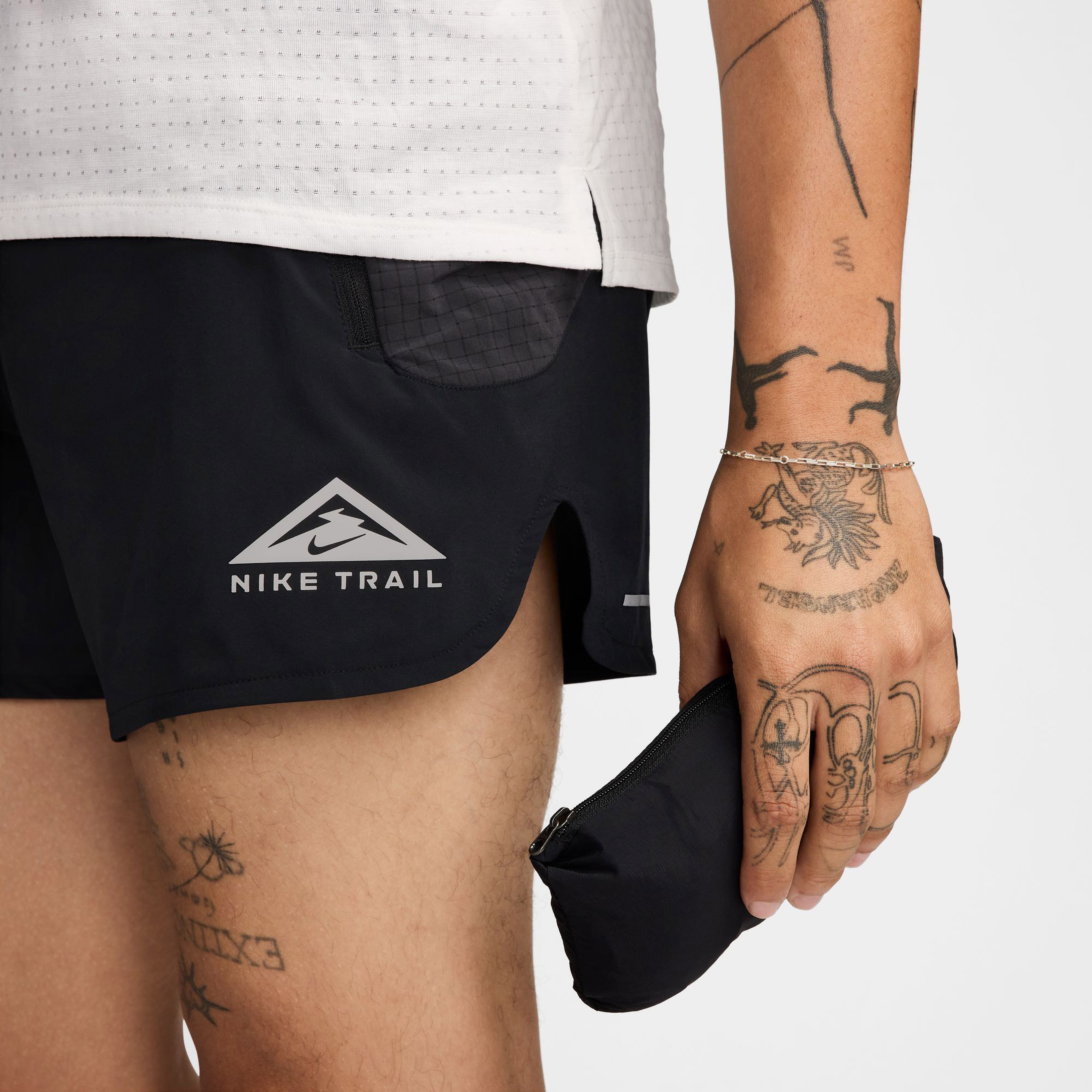 Nike Trail Aireez Erkek Siyah Koşu Ceketi