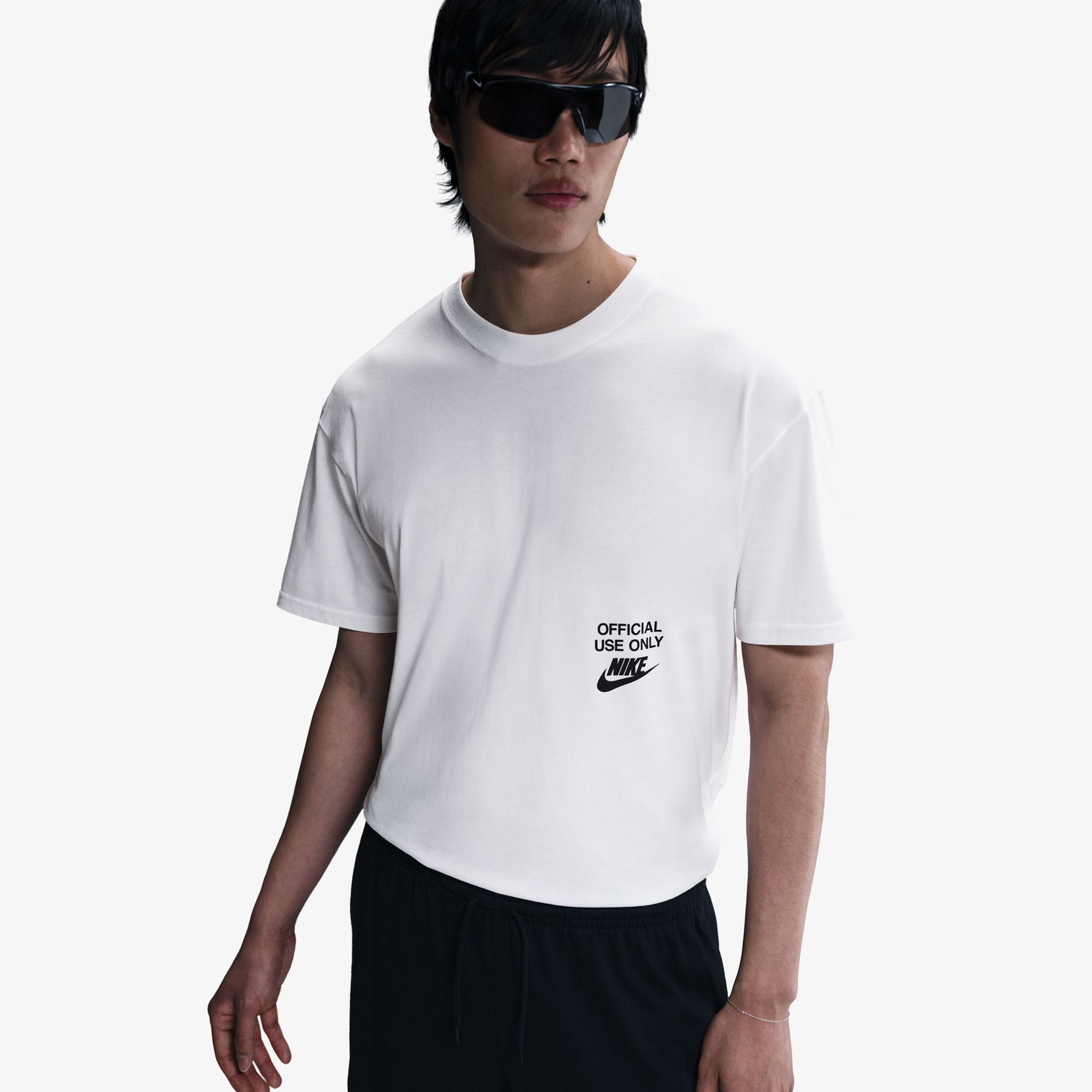 Nike Sportswear Erkek Beyaz T-Shirt