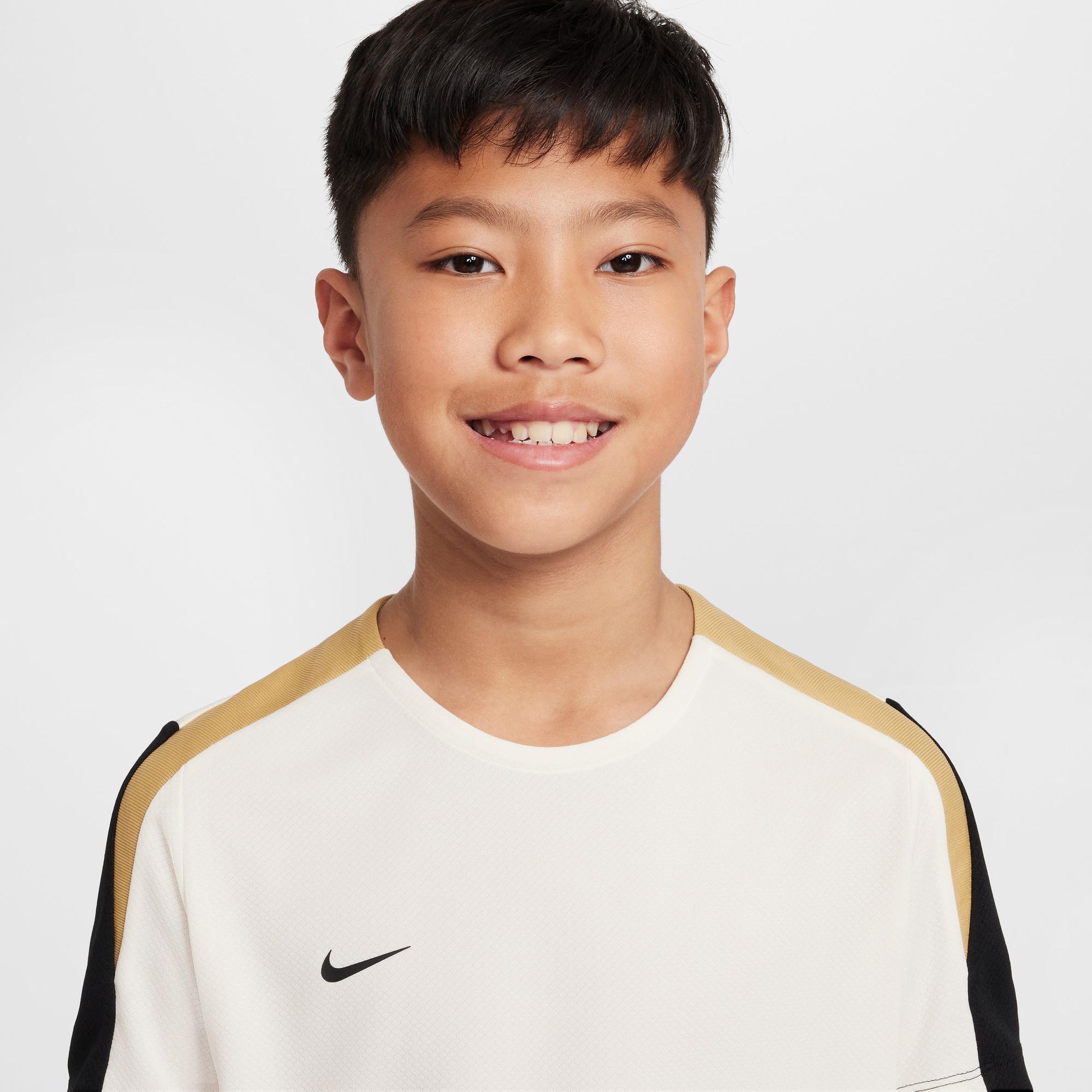 Nike Dri-Fit Strike Çocuk Beyaz T-Shirt