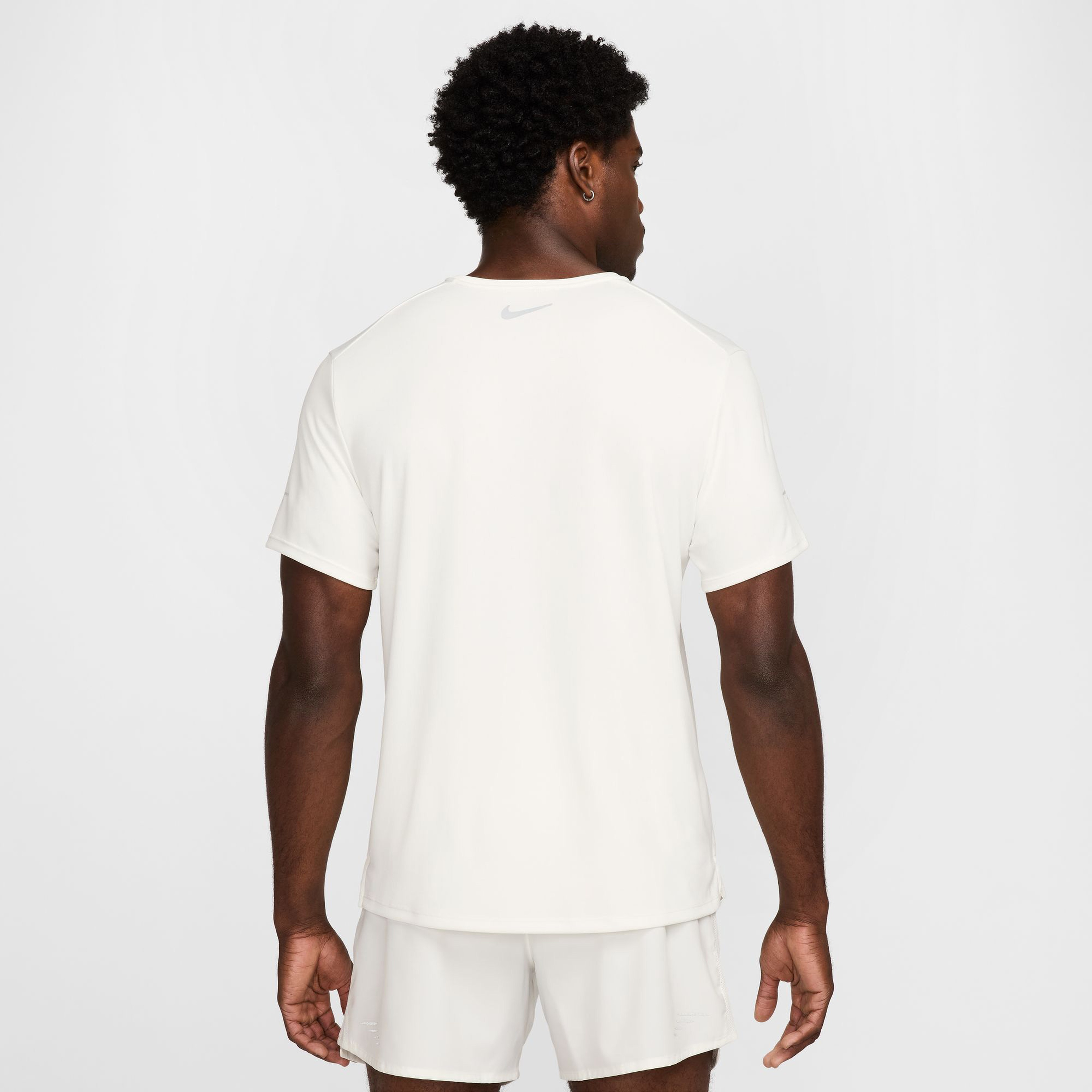 Nike Miler Flash Dri-FIT UV Erkek Krem Koşu T-Shirt