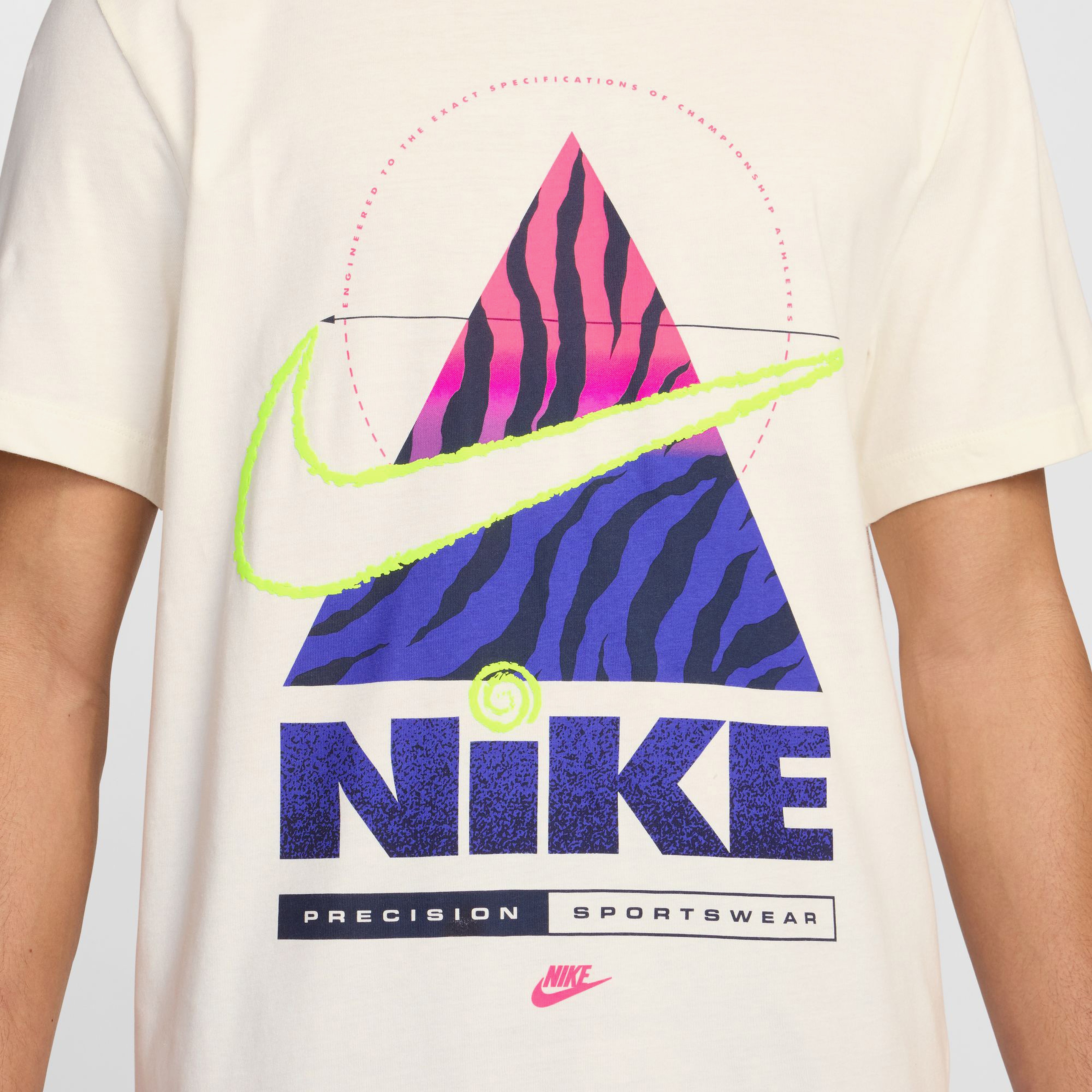 Nike Sportswear Erkek Beyaz T-Shirt