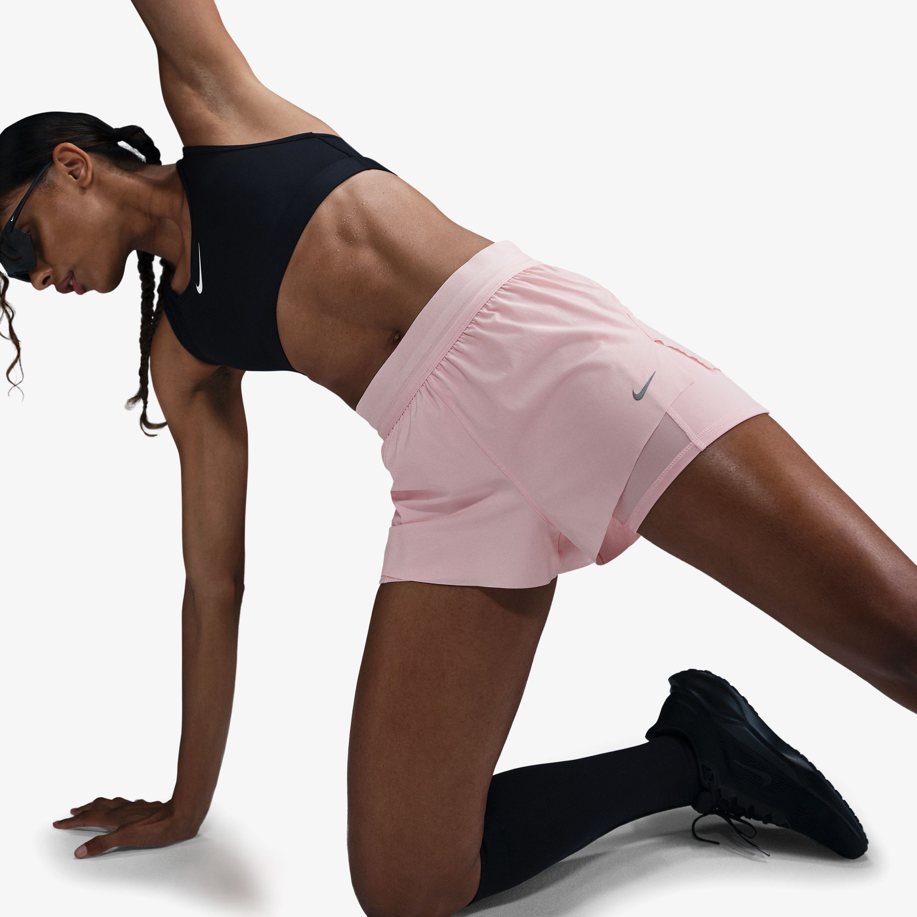 Nike Swift Kadın Pembe Koşu Şortu