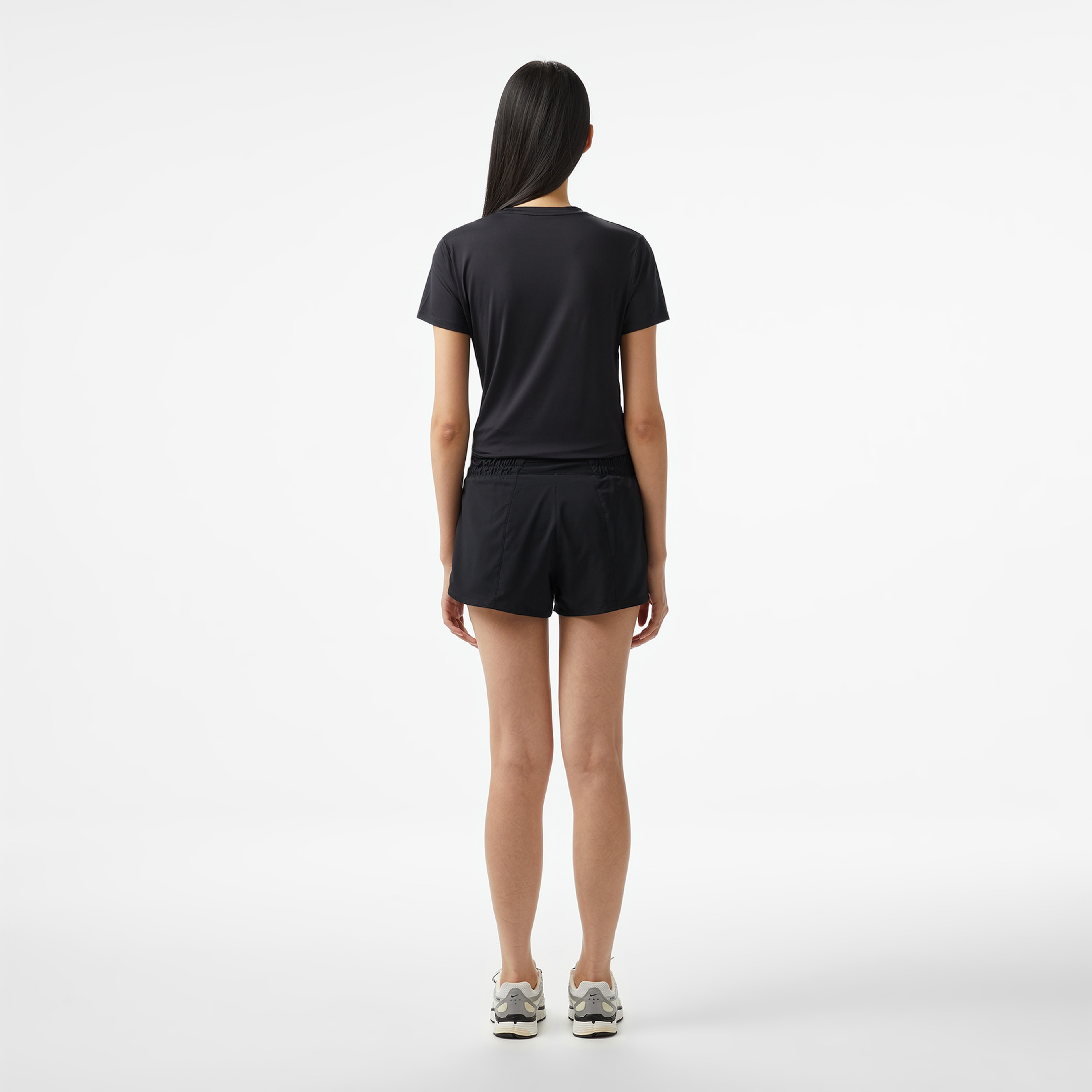 Nike One Swoosh Dri-Fit Kadın Siyah Şort