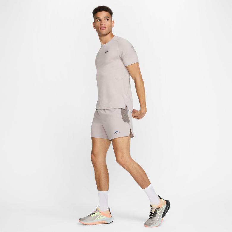 Nike Trail Dri-FIT 6 İnç Erkek Gri Şort
