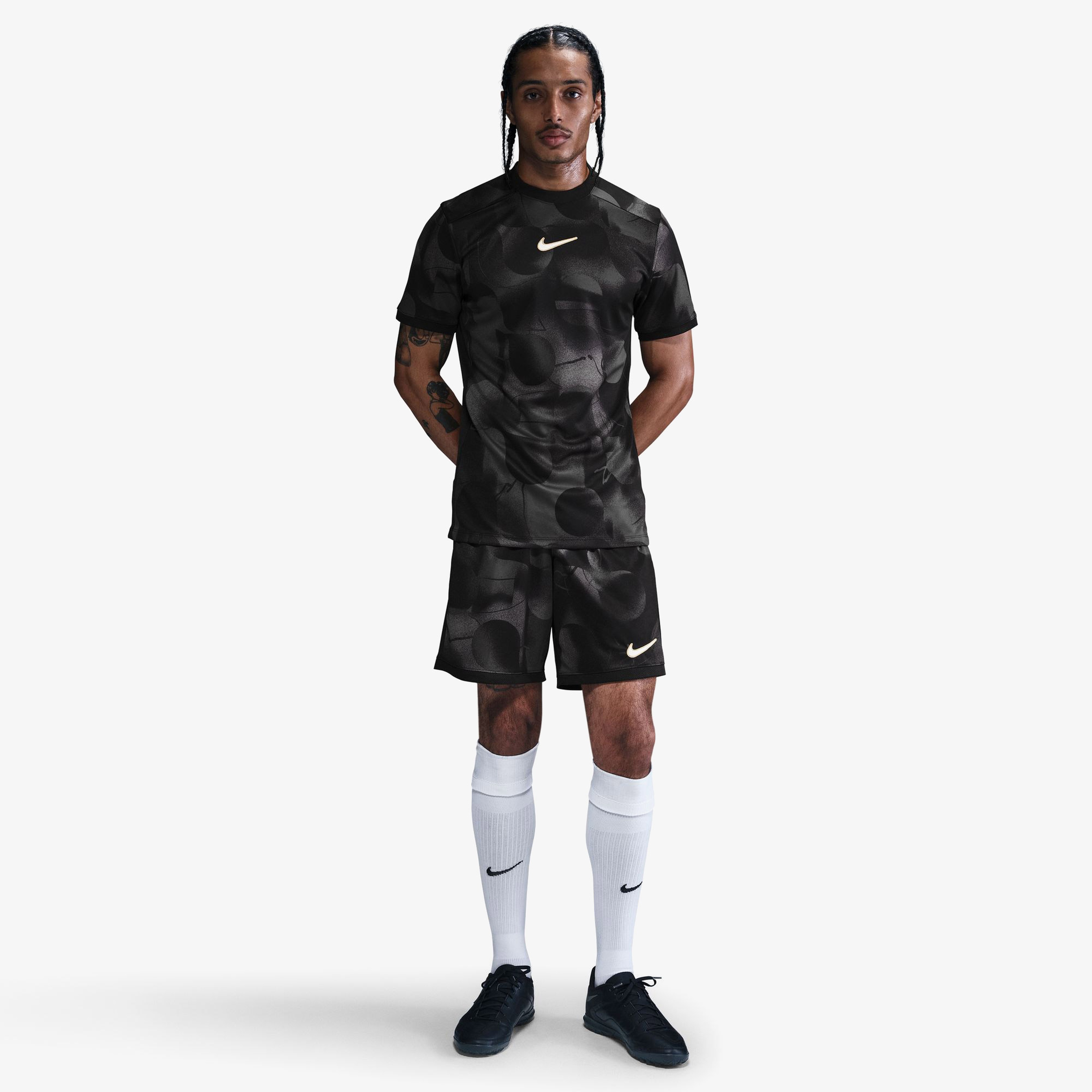 Nike Academy+ Erkek Gri T-Shirt