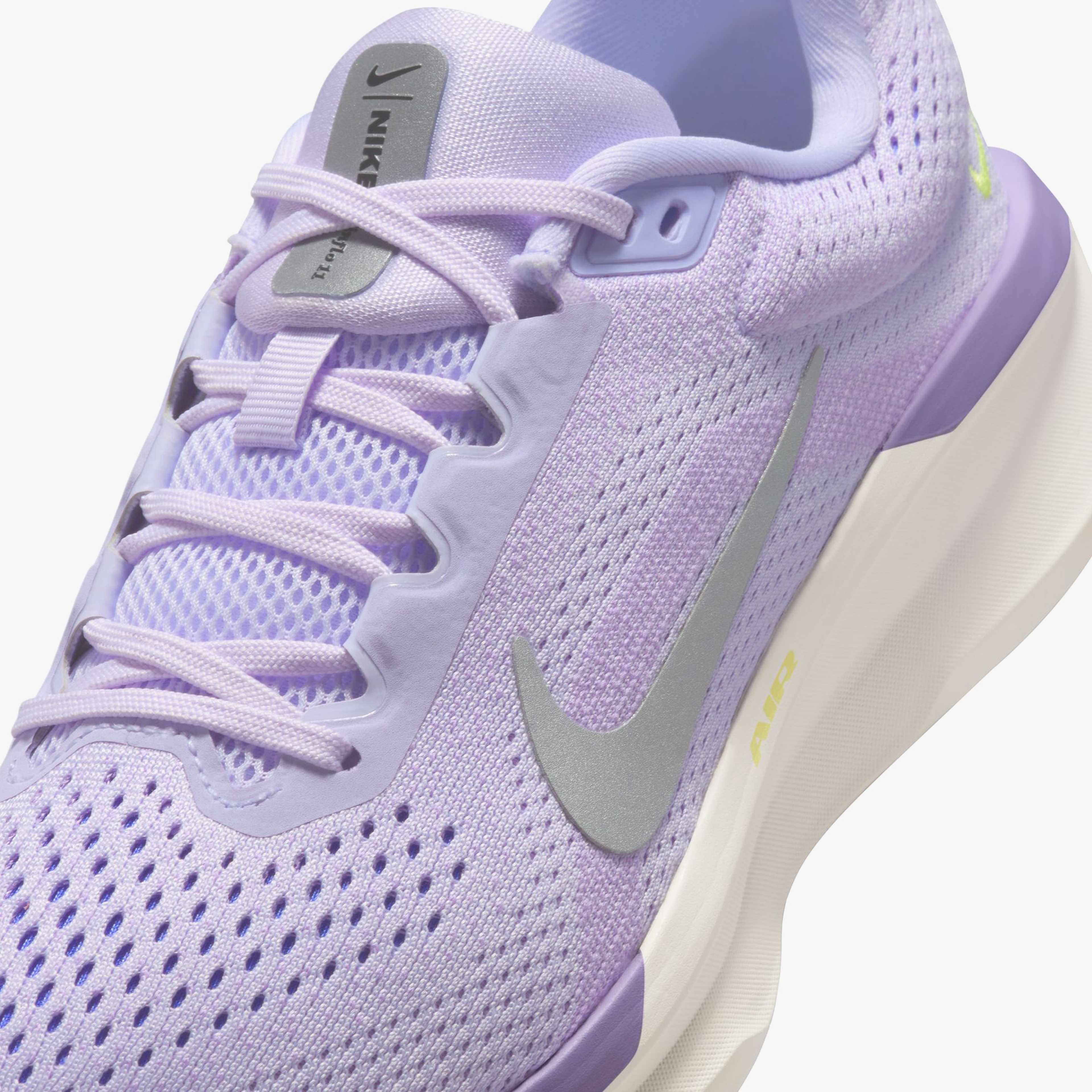 Nike Winflo 11 Kadın Gri Koşu Ayakkabısı