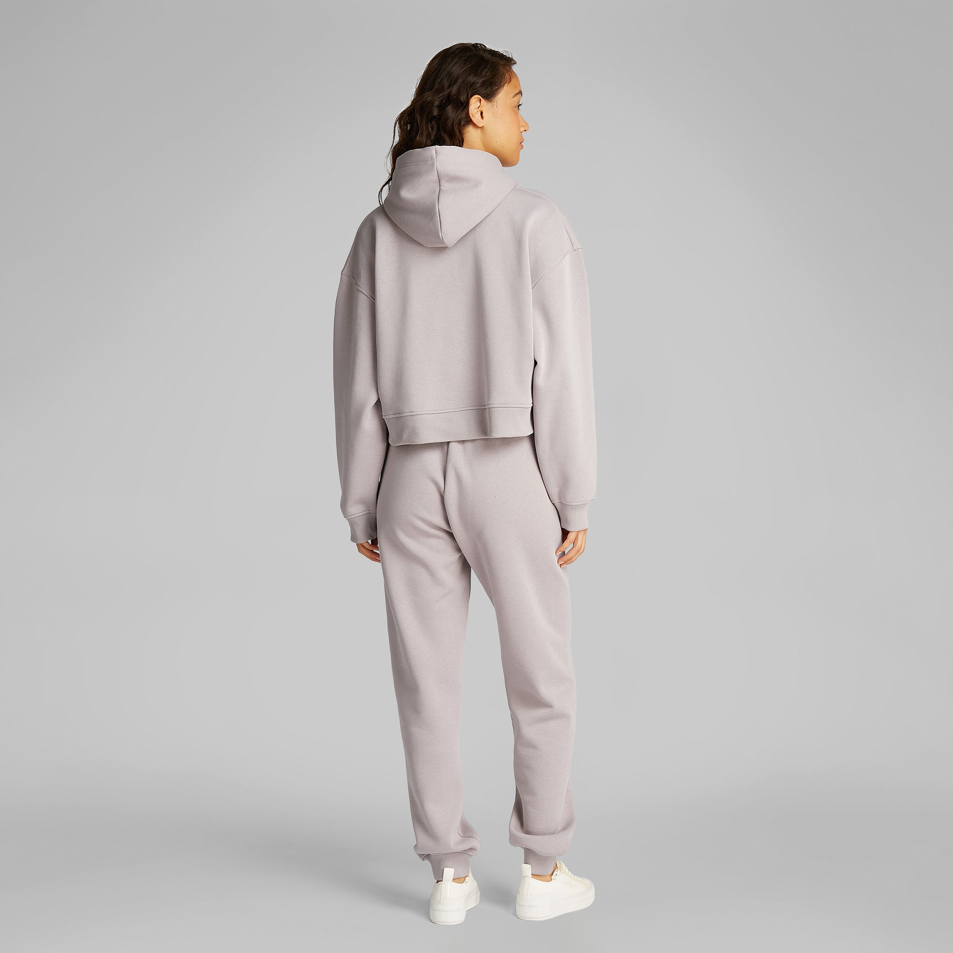 Calvin Klein Raised Kadın Gri Sweatshirt