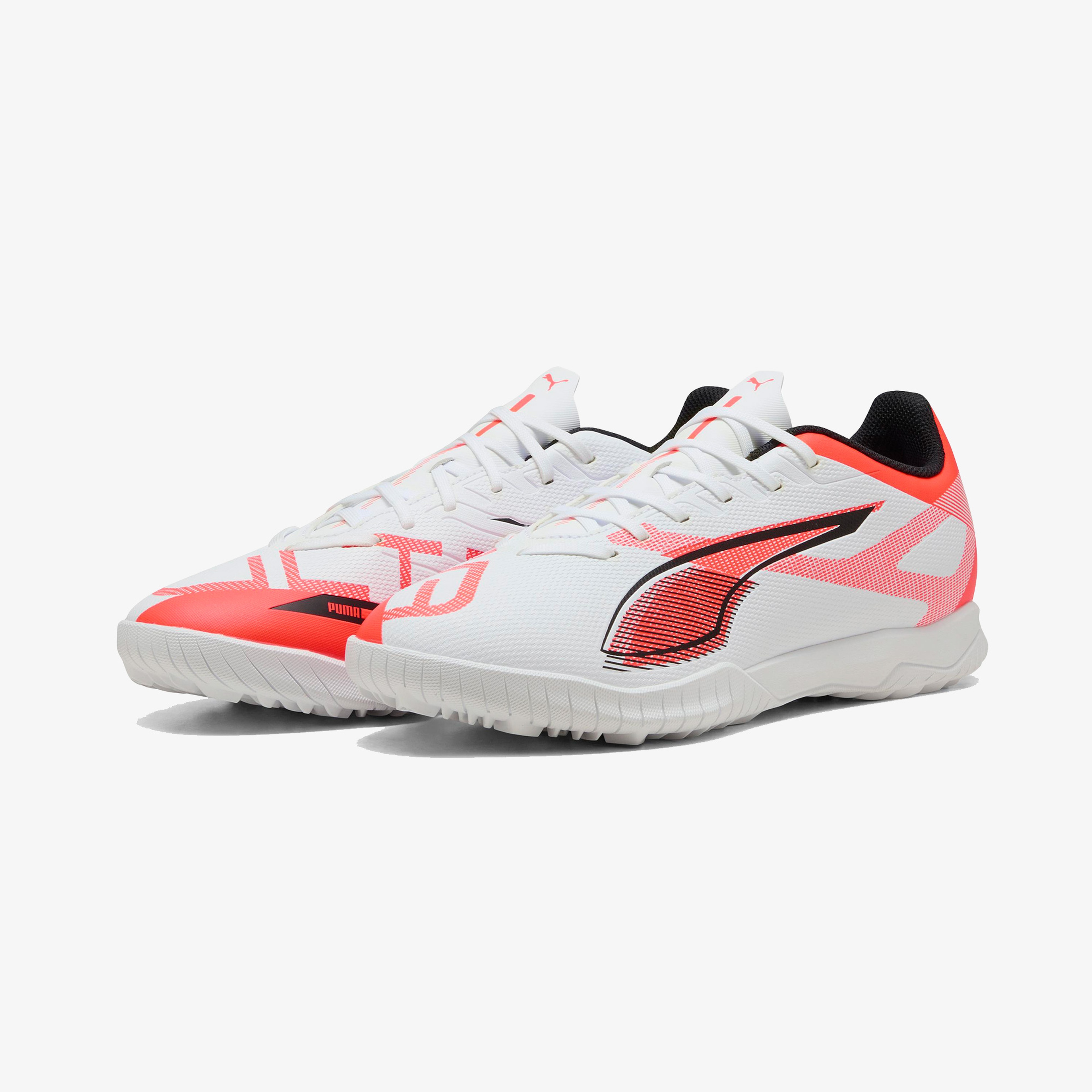 Puma Ultra 5 Play Erkek Beyaz Halı Saha Kramponu