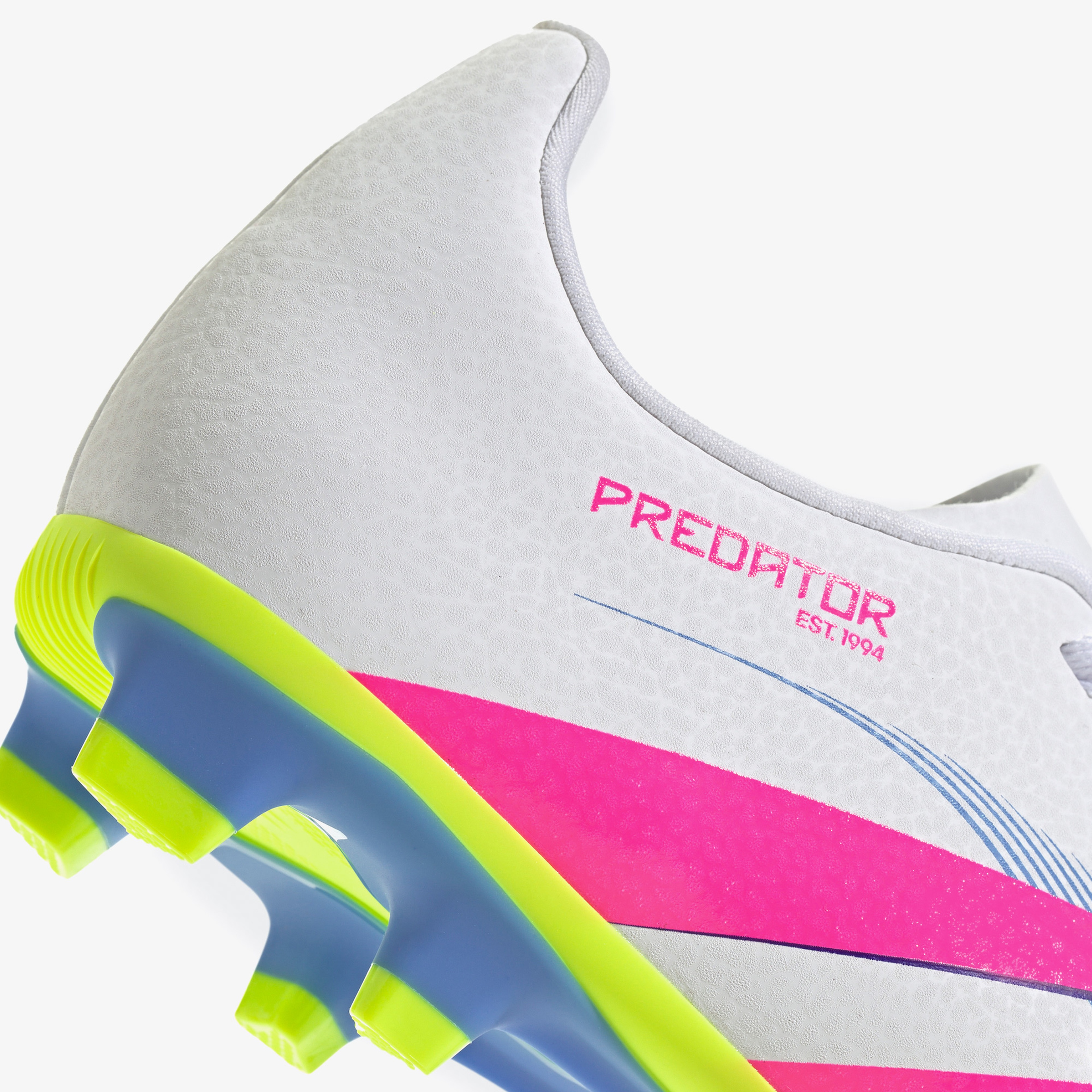 adidas Predator Club Çocuk Beyaz Çim Saha Kramponu