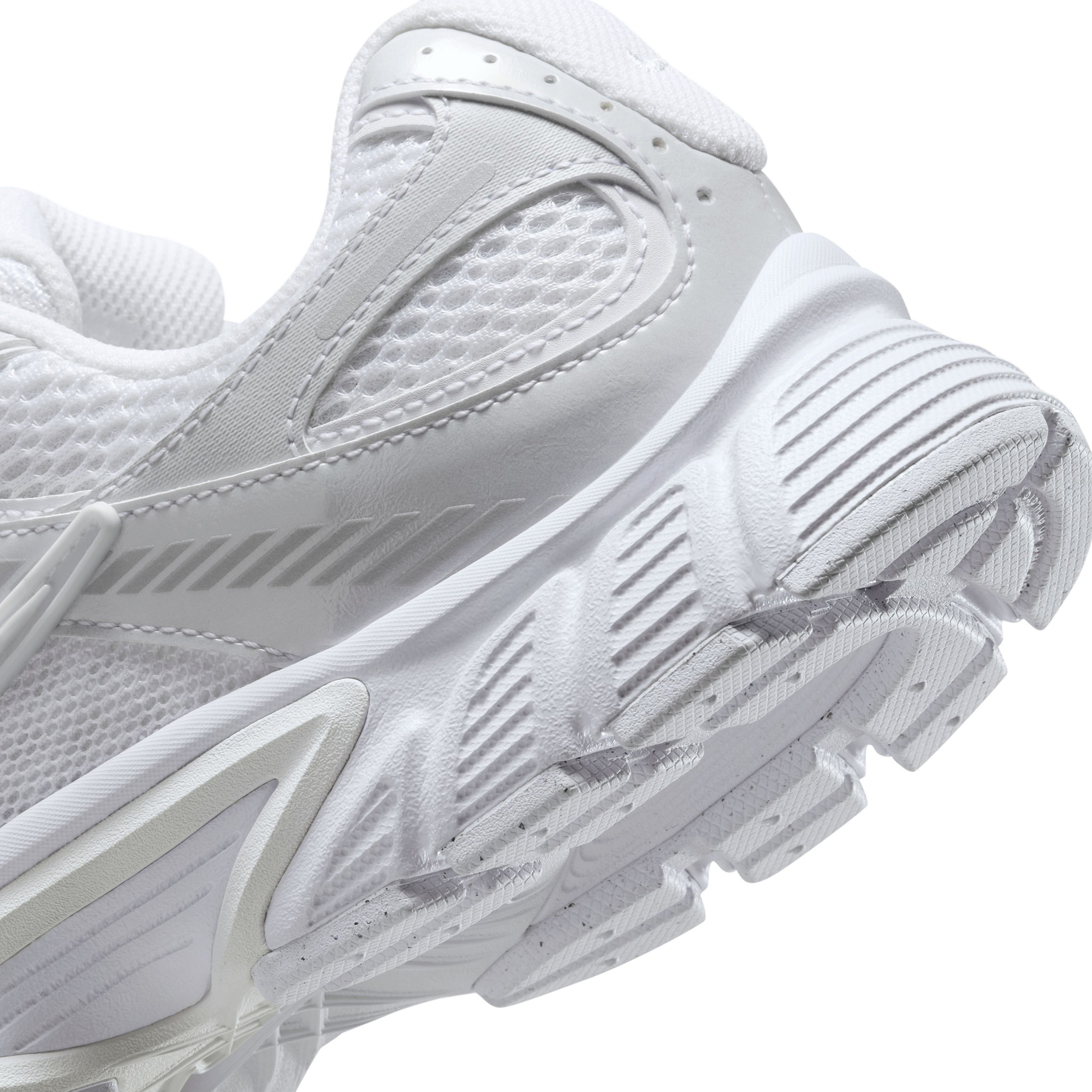 Nike V5 RNR Kadın Beyaz Spor Ayakkabı