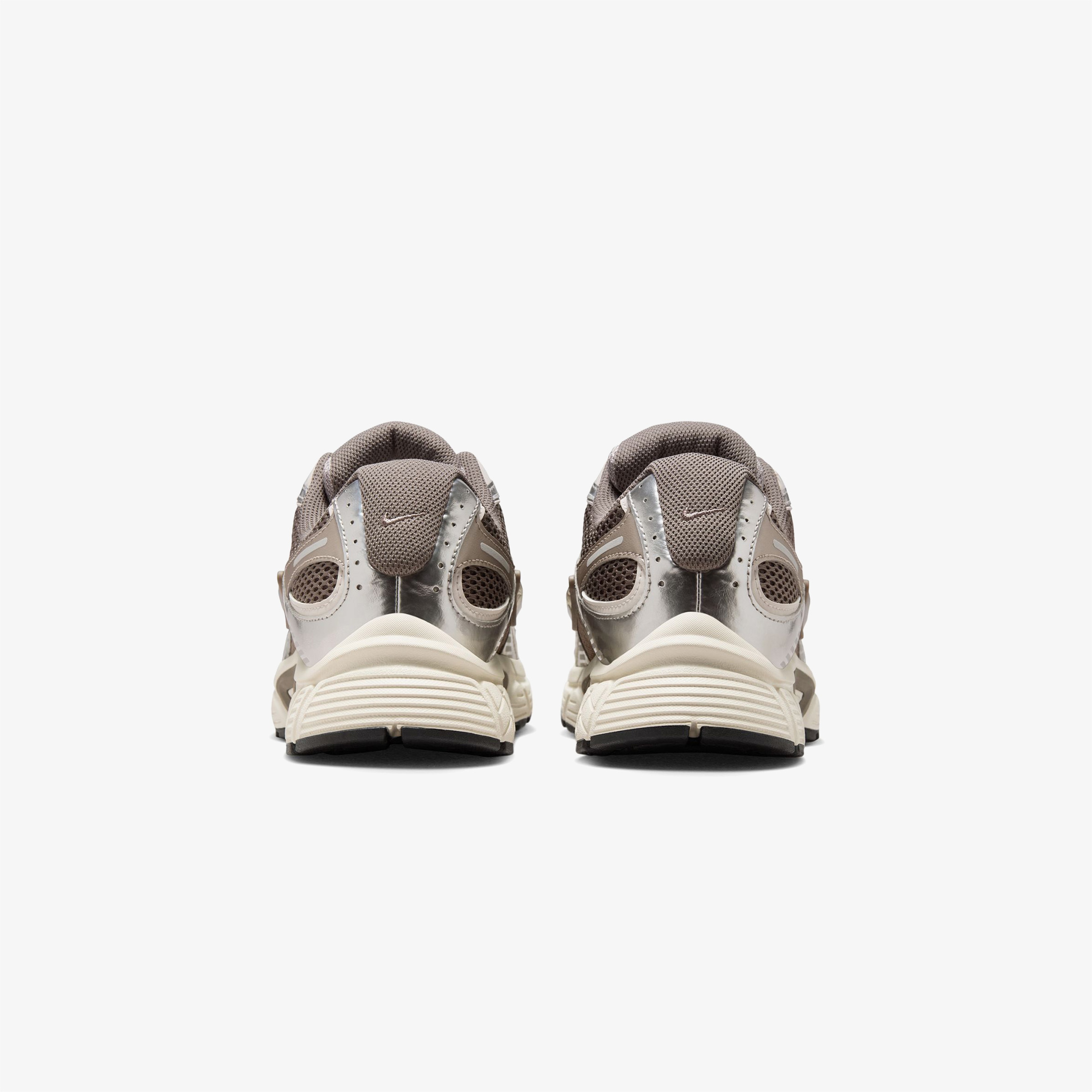 Nike V5 RNR Erkek Kahverengi Spor Ayakkabı