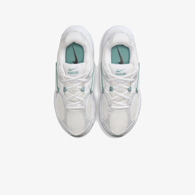Nike Beyaz Nike V5 RNR