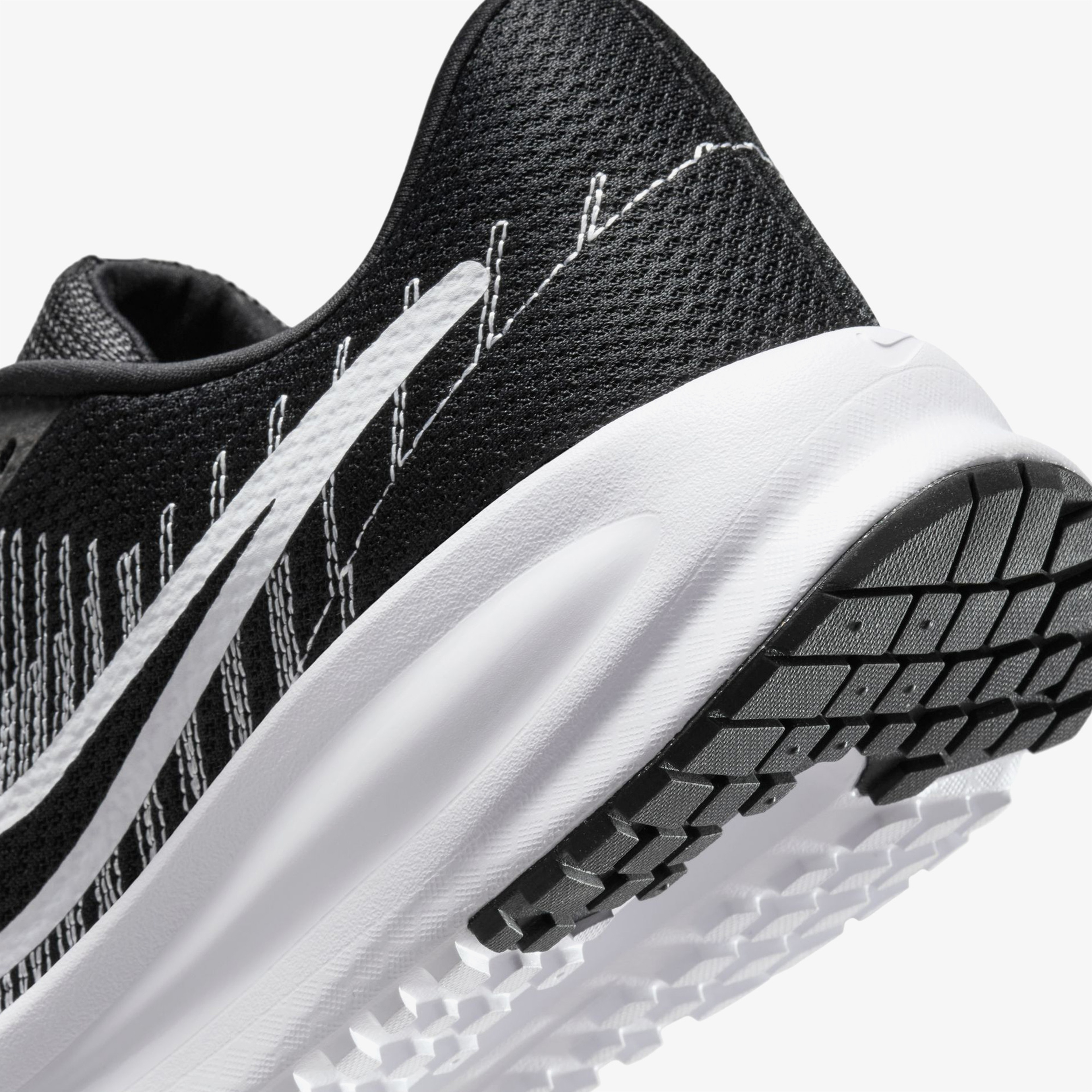 Nike Run Defy Erkek Siyah Koşu Ayakkabısı