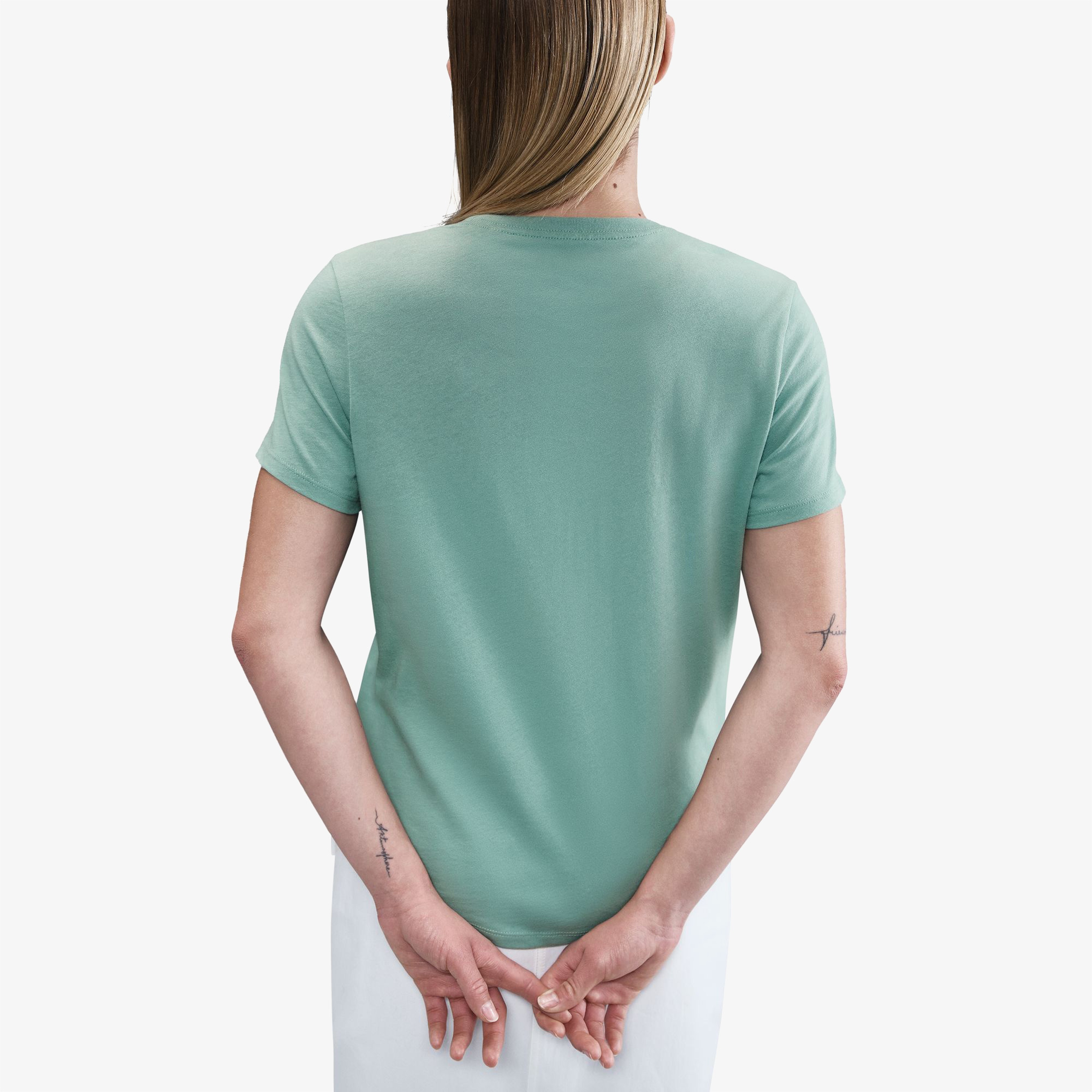 Nike Sportswear Club Essentials Kadın Mavi T-Shirt