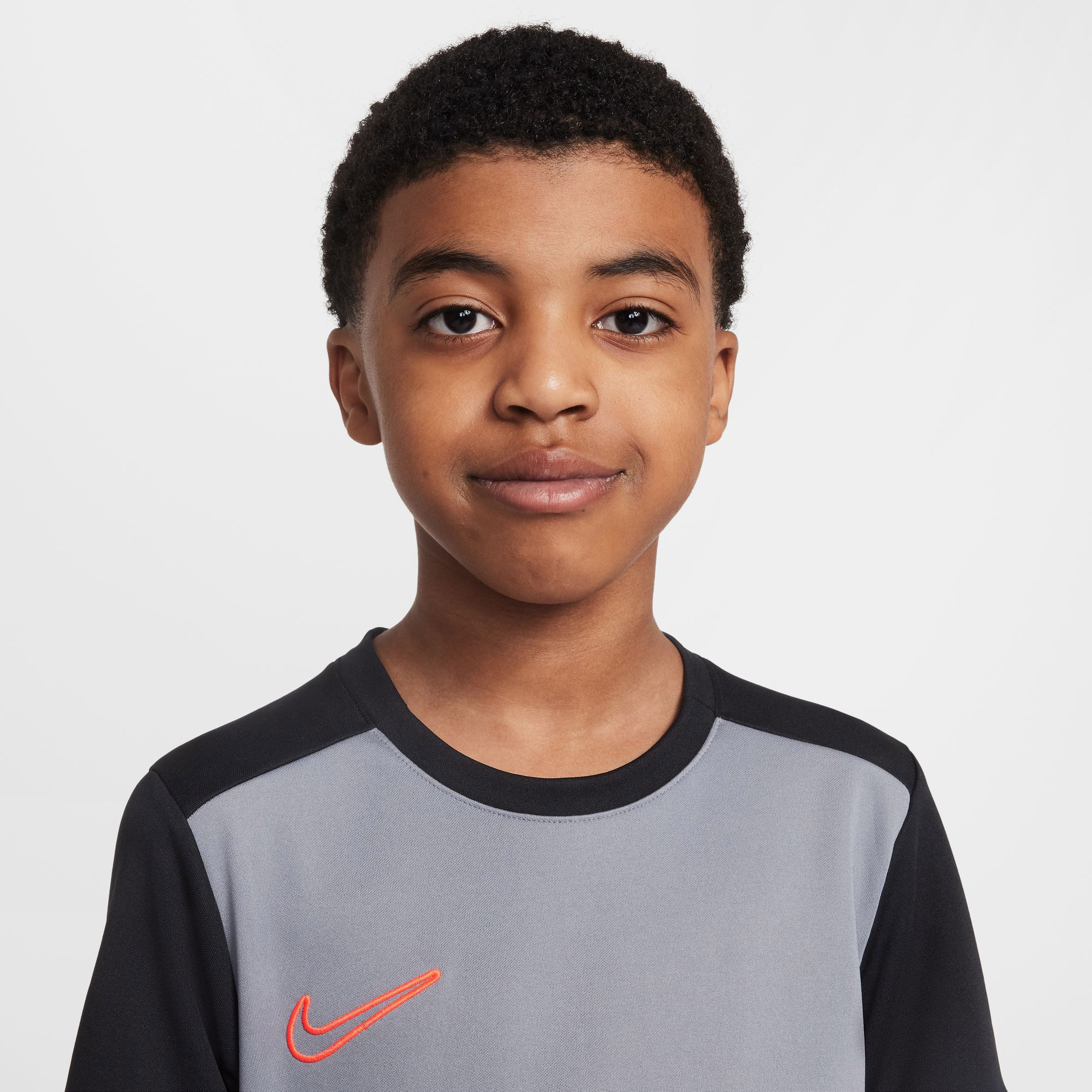 Nike Academy Çocuk Gri Futbol T-Shirt