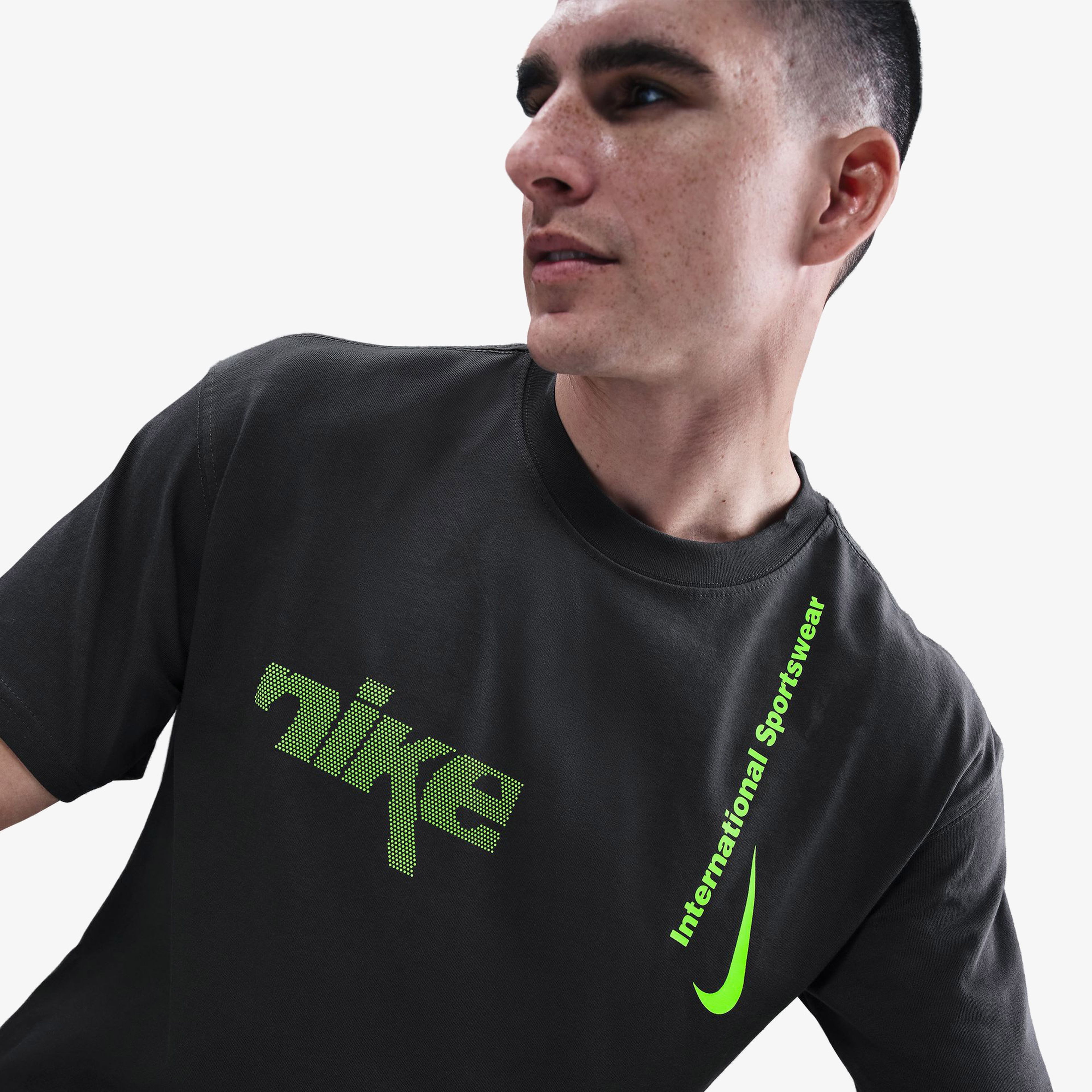 Nike Sportswear Erkek Siyah T-Shirt