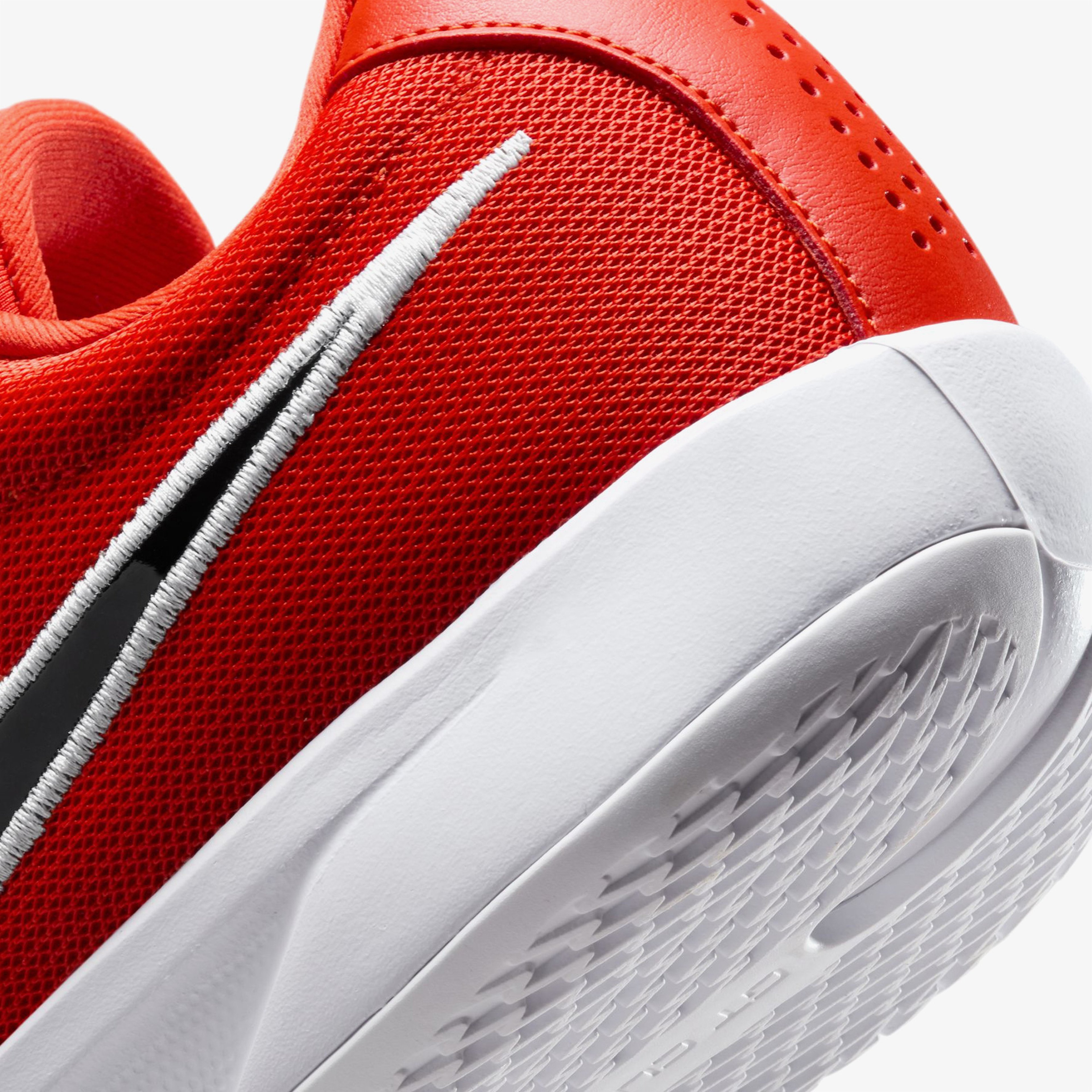 Nike G.T. Cut Academy Erkek Kırmızı Basketbol Ayakkabısı