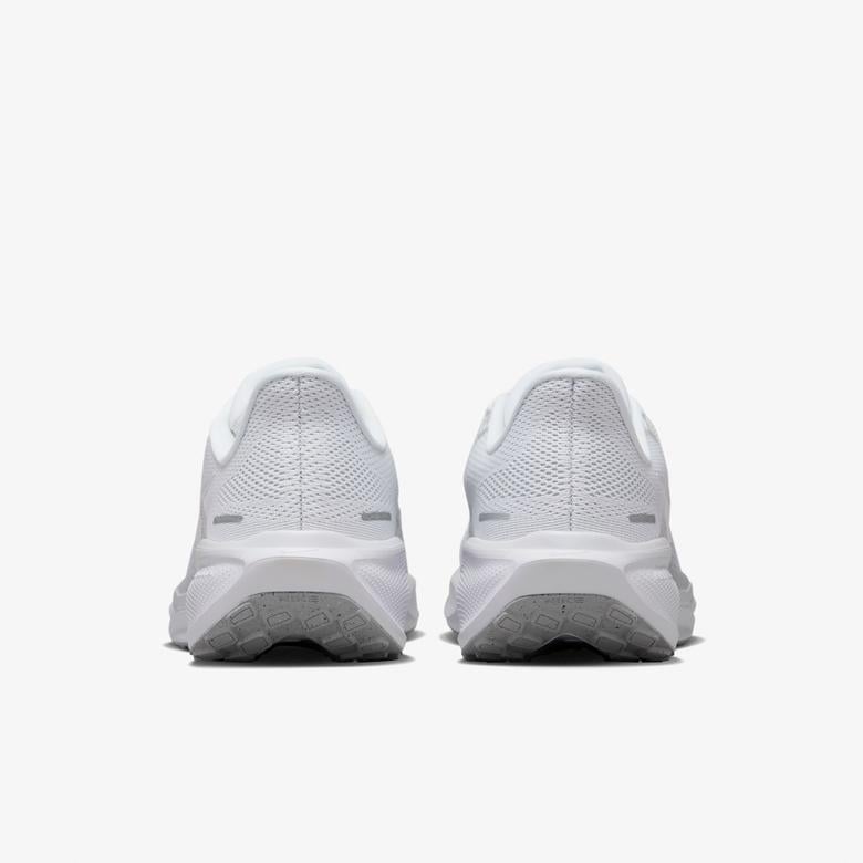 Nike Pegasus 41 Kadın Beyaz Koşu Ayakkabısı