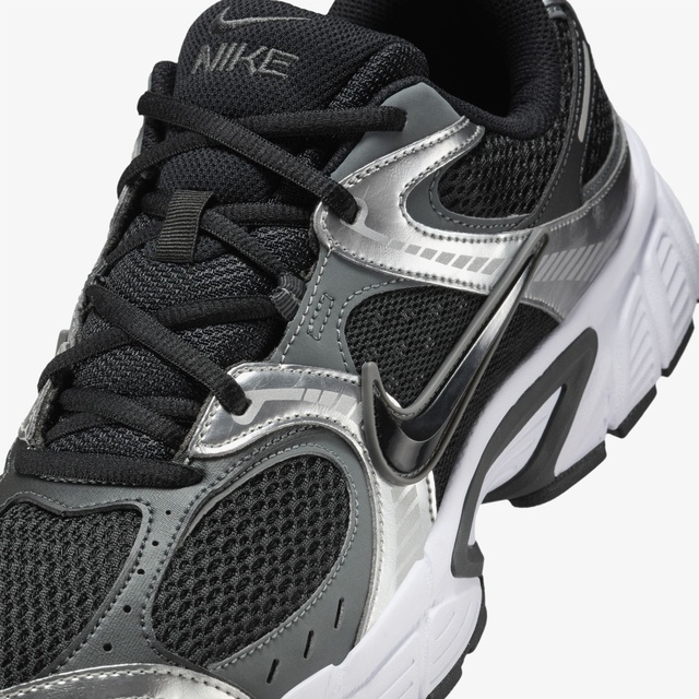 Nike Siyah Nike V5