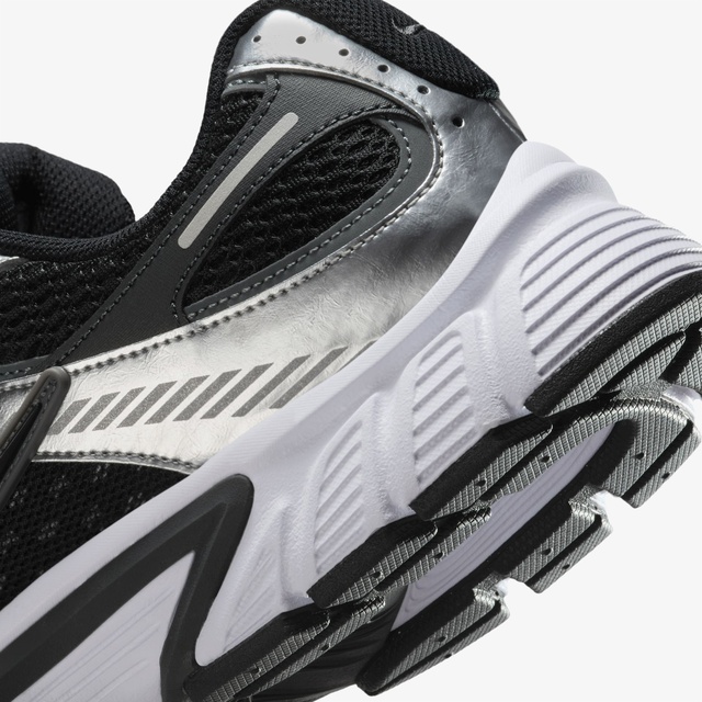 Nike Siyah Nike V5