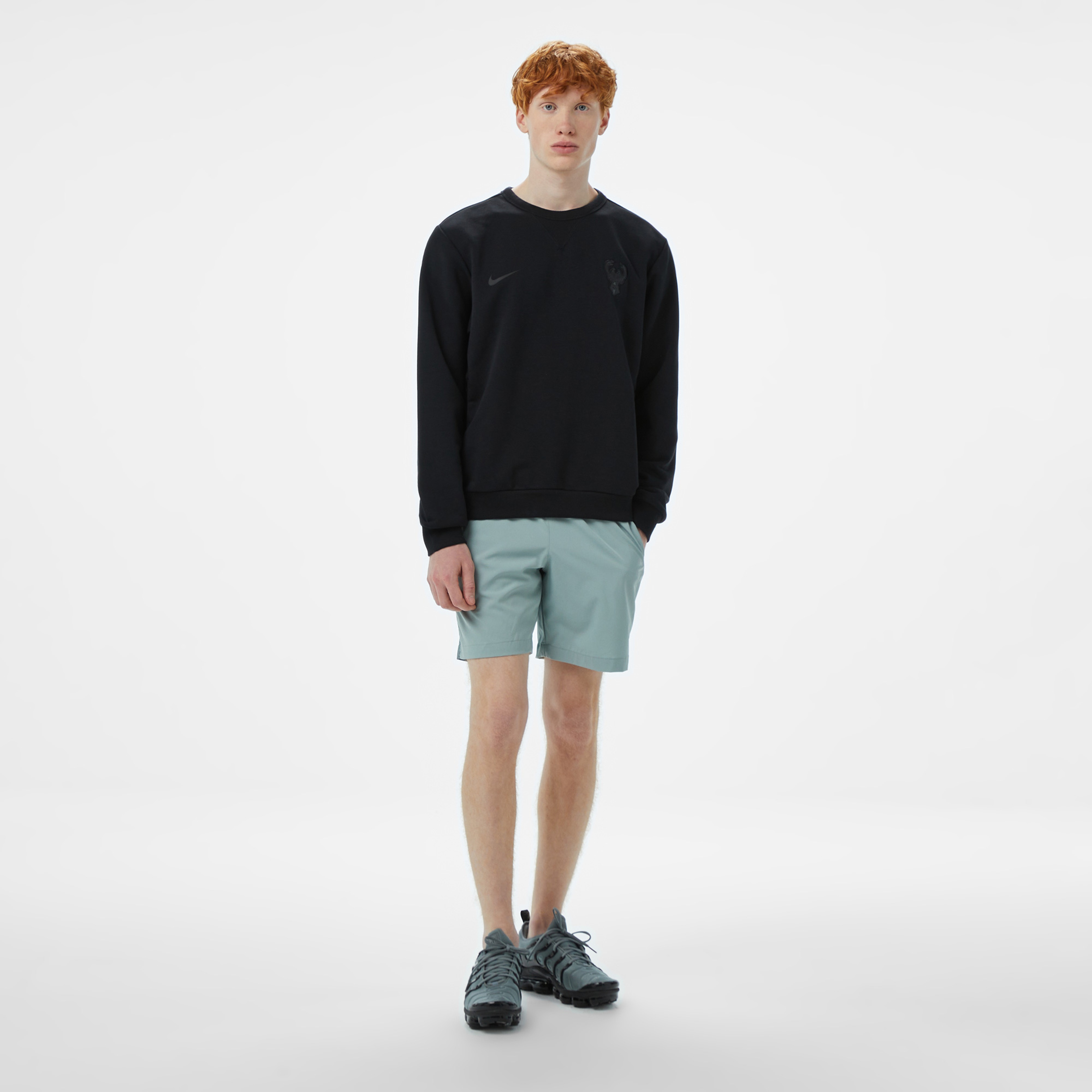 Nike Milwaukee Bucks Standard issue Erkek Siyah Basketbol Sweatshirt