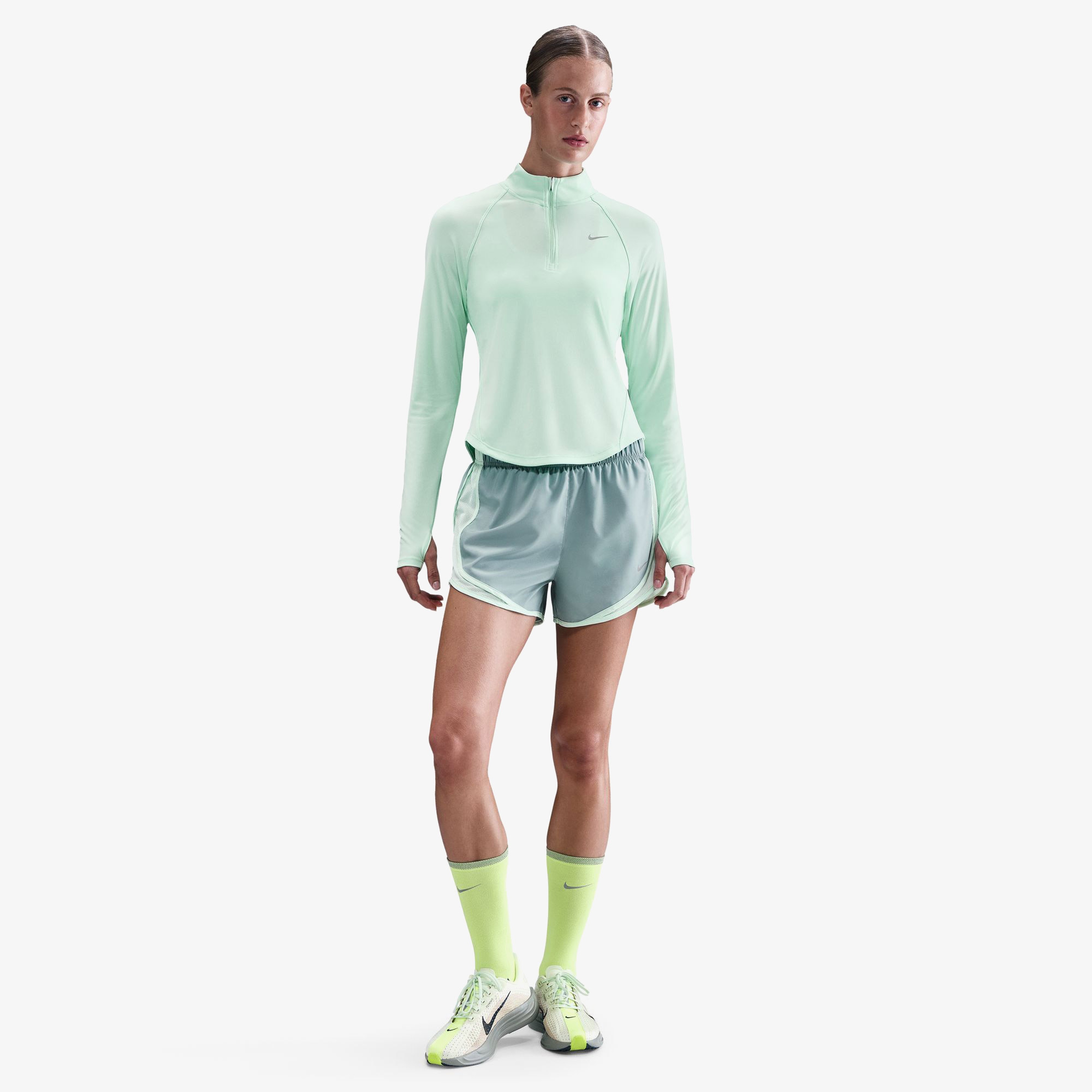 Nike Tempo Swoosh Run Kadın Yeşil Koşu Sweatshirt