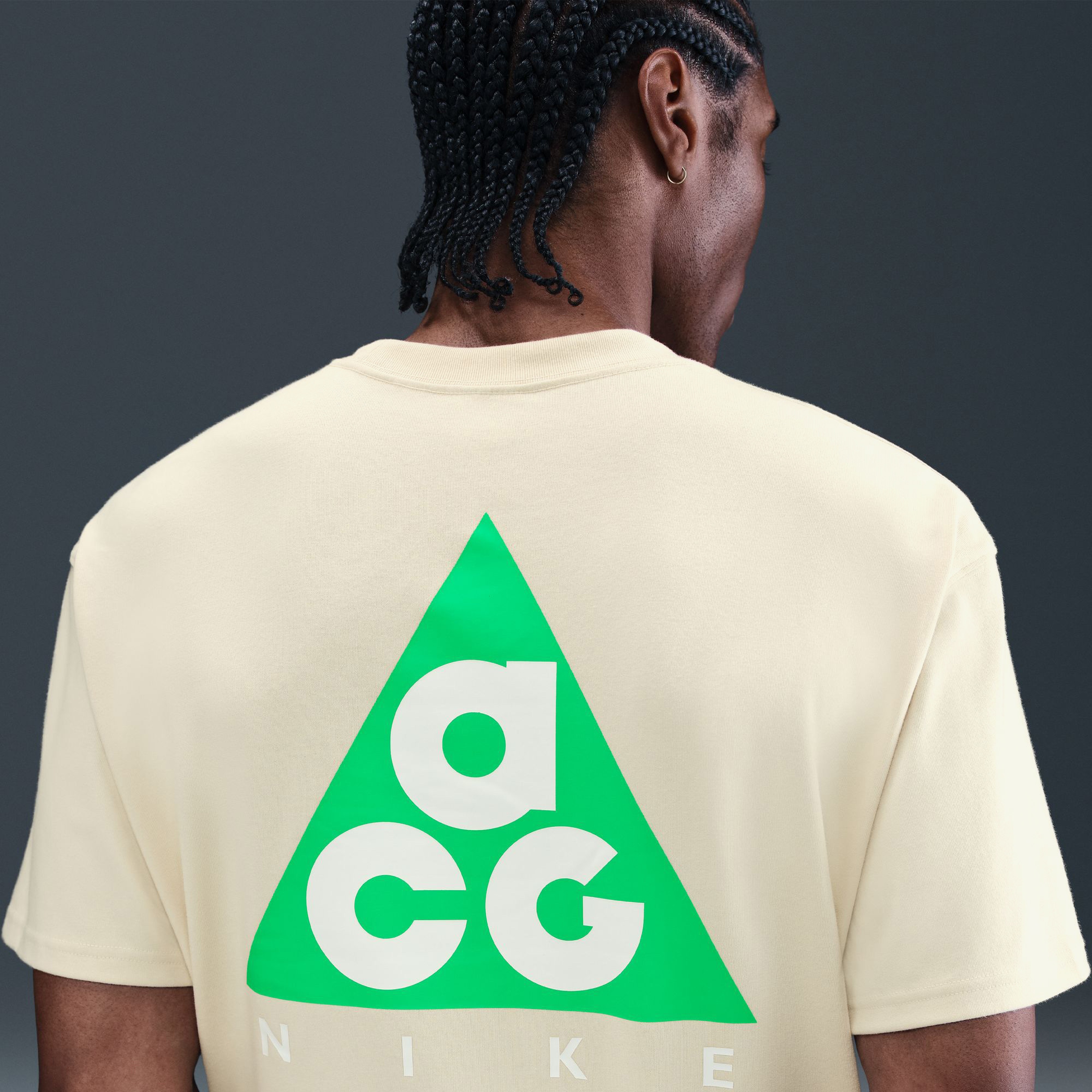 Nike Acg Erkek Haki T-Shirt
