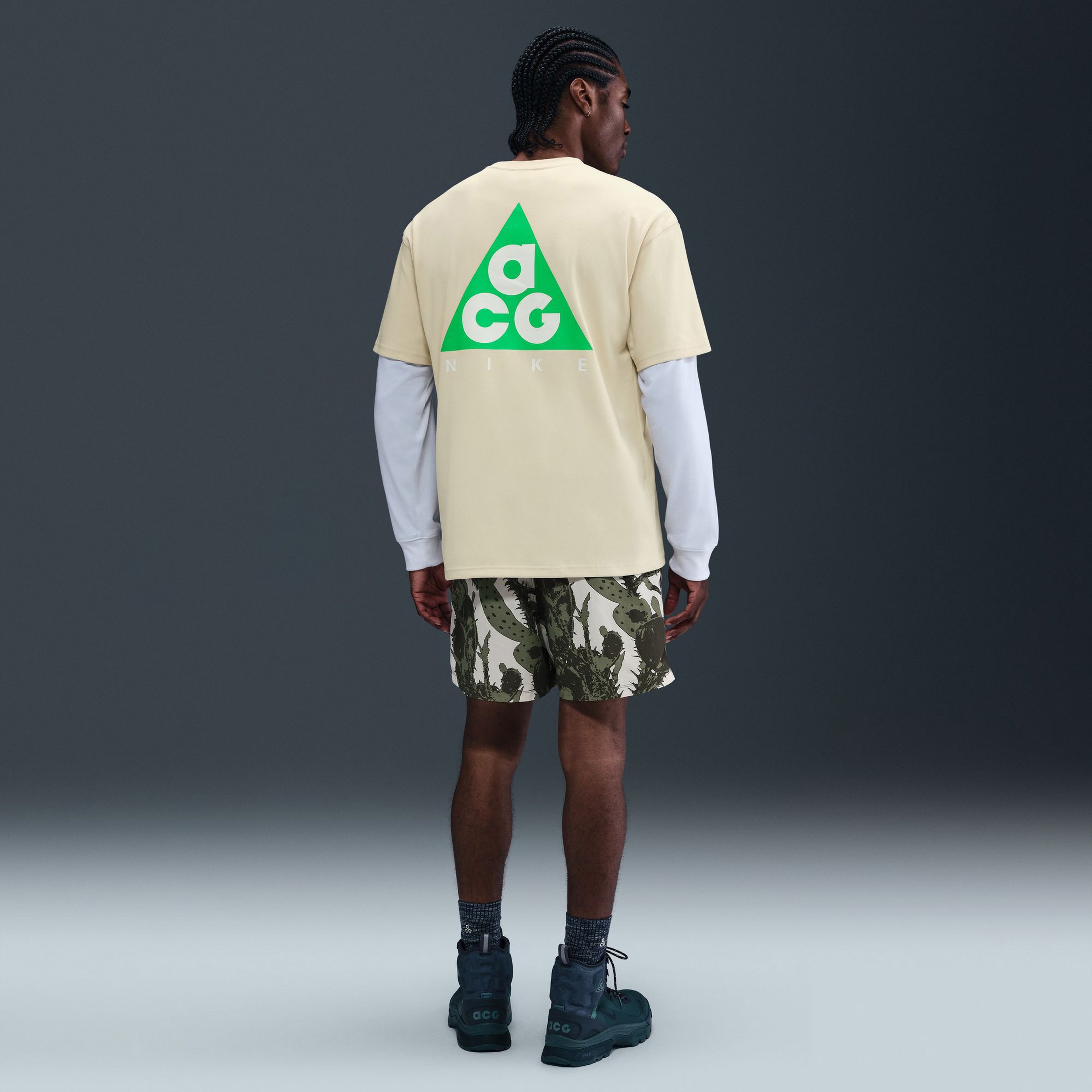 Nike Acg Erkek Haki T-Shirt