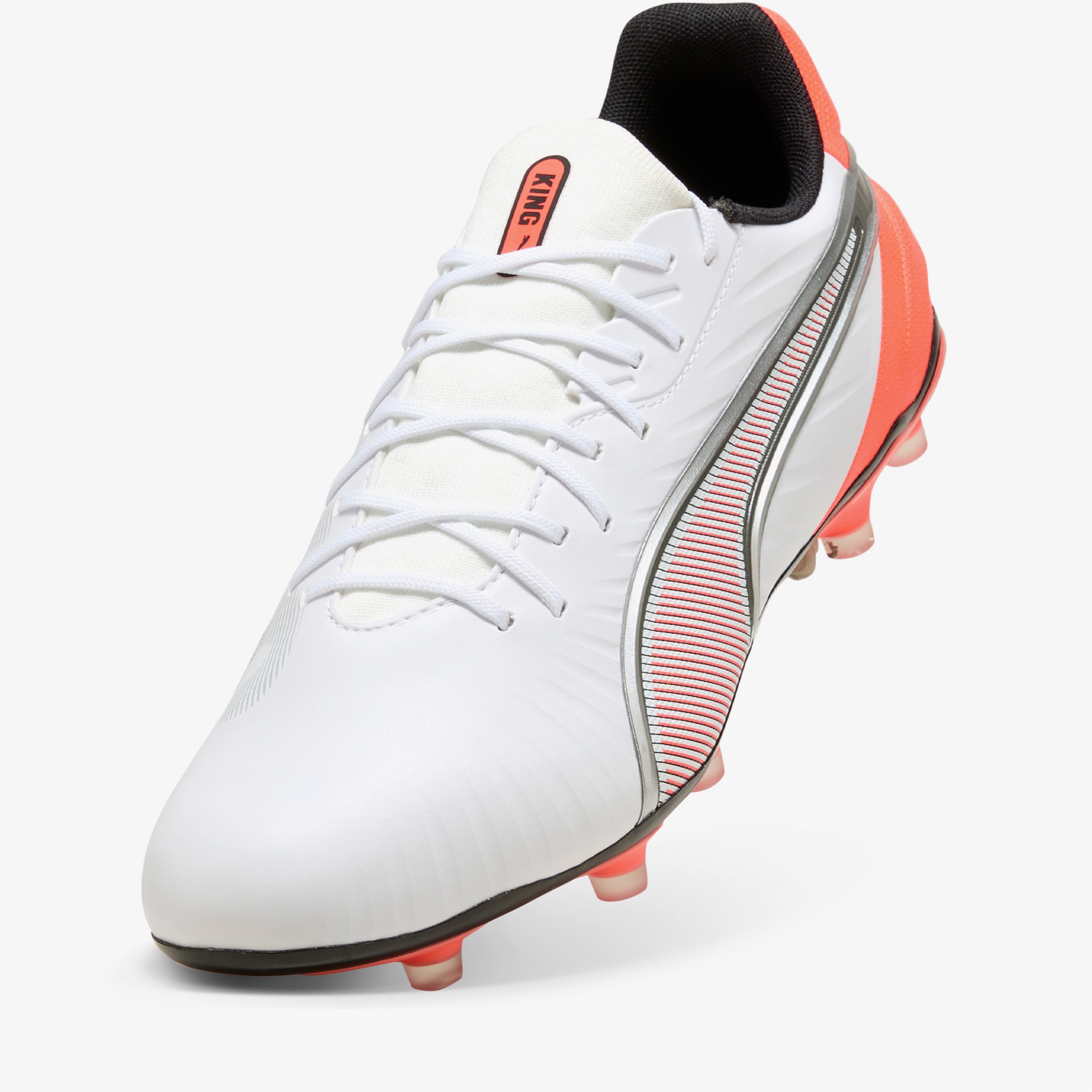 Puma King Match Fg-Ag Erkek Beyaz Çim Saha Kramponu