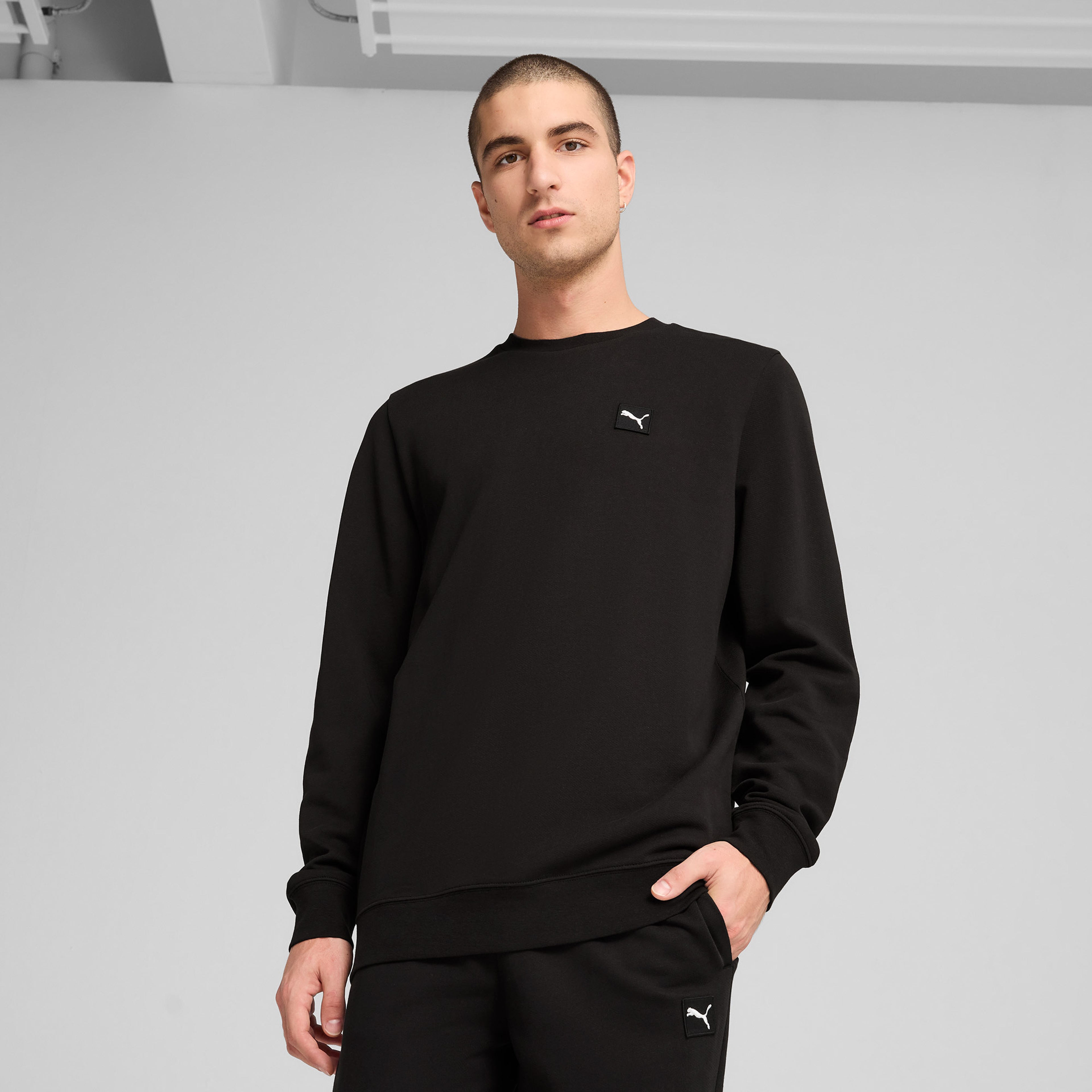 Puma Ess Elevated Crew Erkek Siyah Sweatshirt