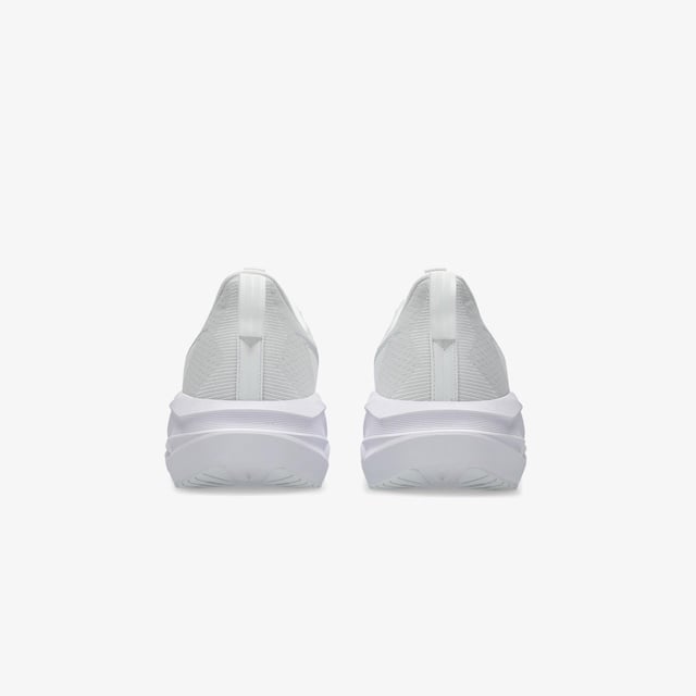 Asics Beyaz Asics Novablast Koşu Ayakkabısı 5