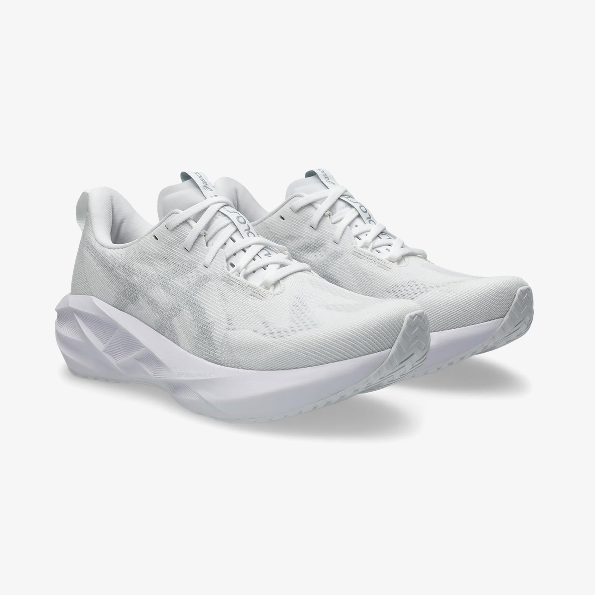 Asics Novablast 5 Erkek Beyaz Koşu Ayakkabısı