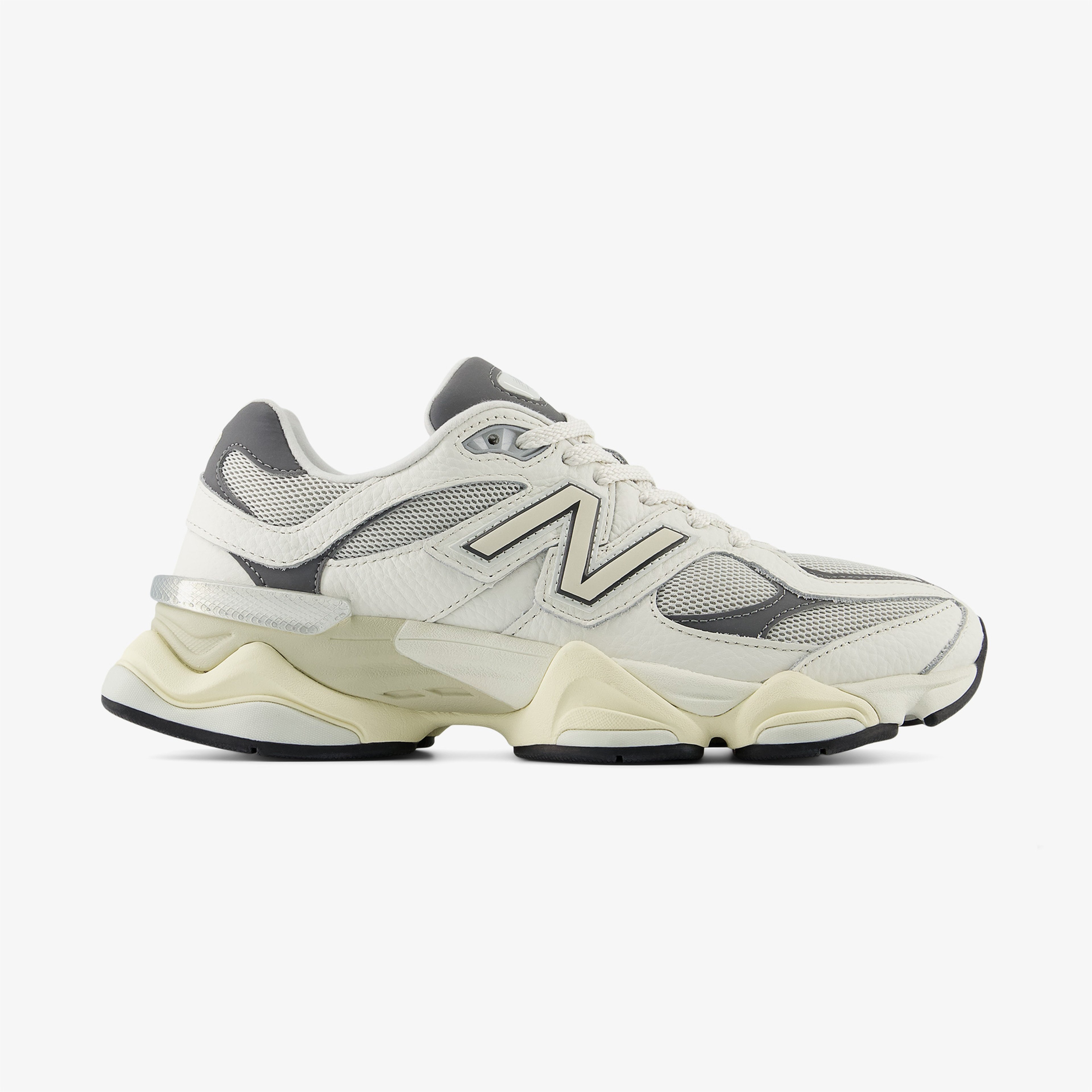 New Balance 9060 Kadın Beyaz Sneaker