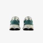 New Balance 9060 Kadın Yeşil Spor Ayakkabı