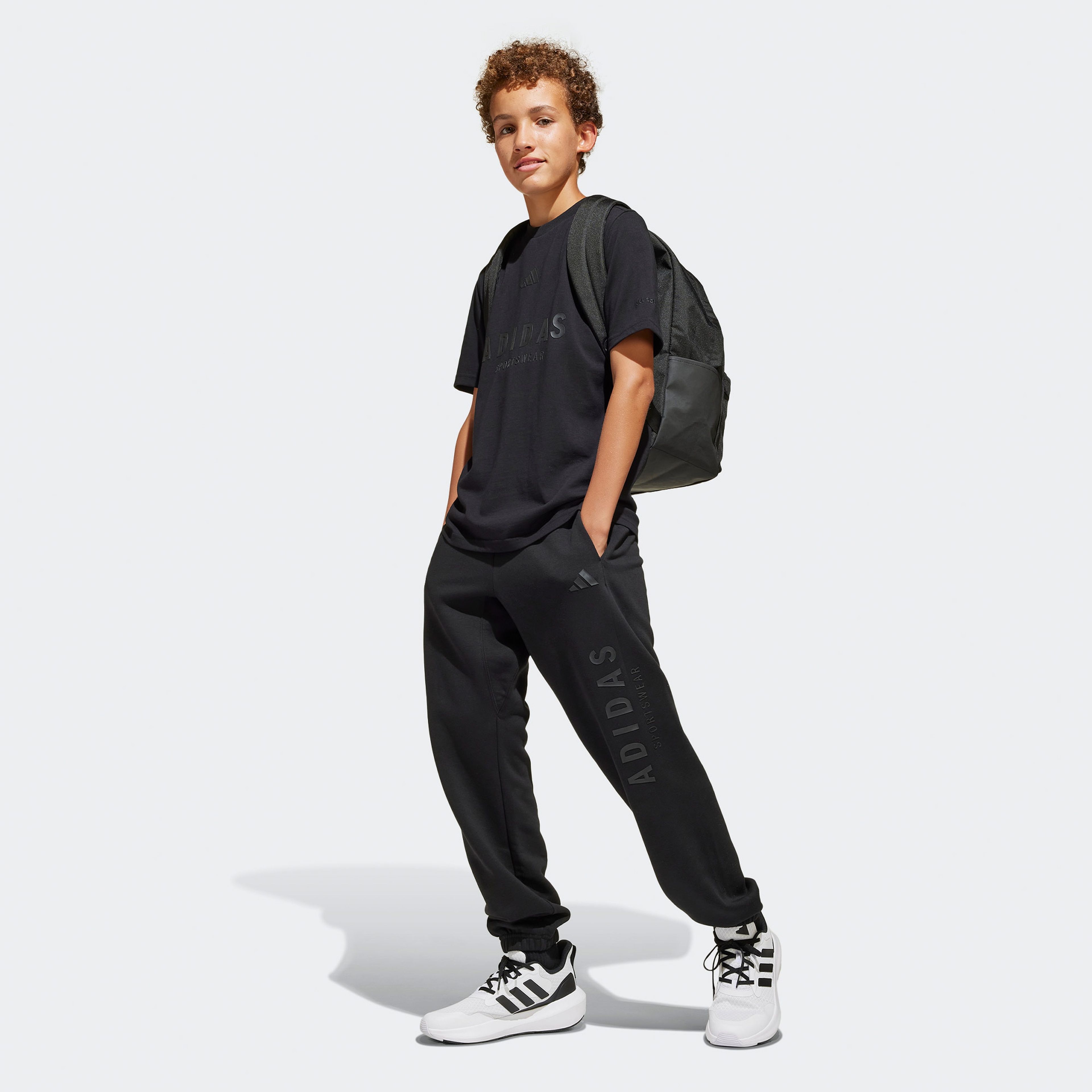 adidas Sportswear Çocuk Siyah Günlük T-Shirt