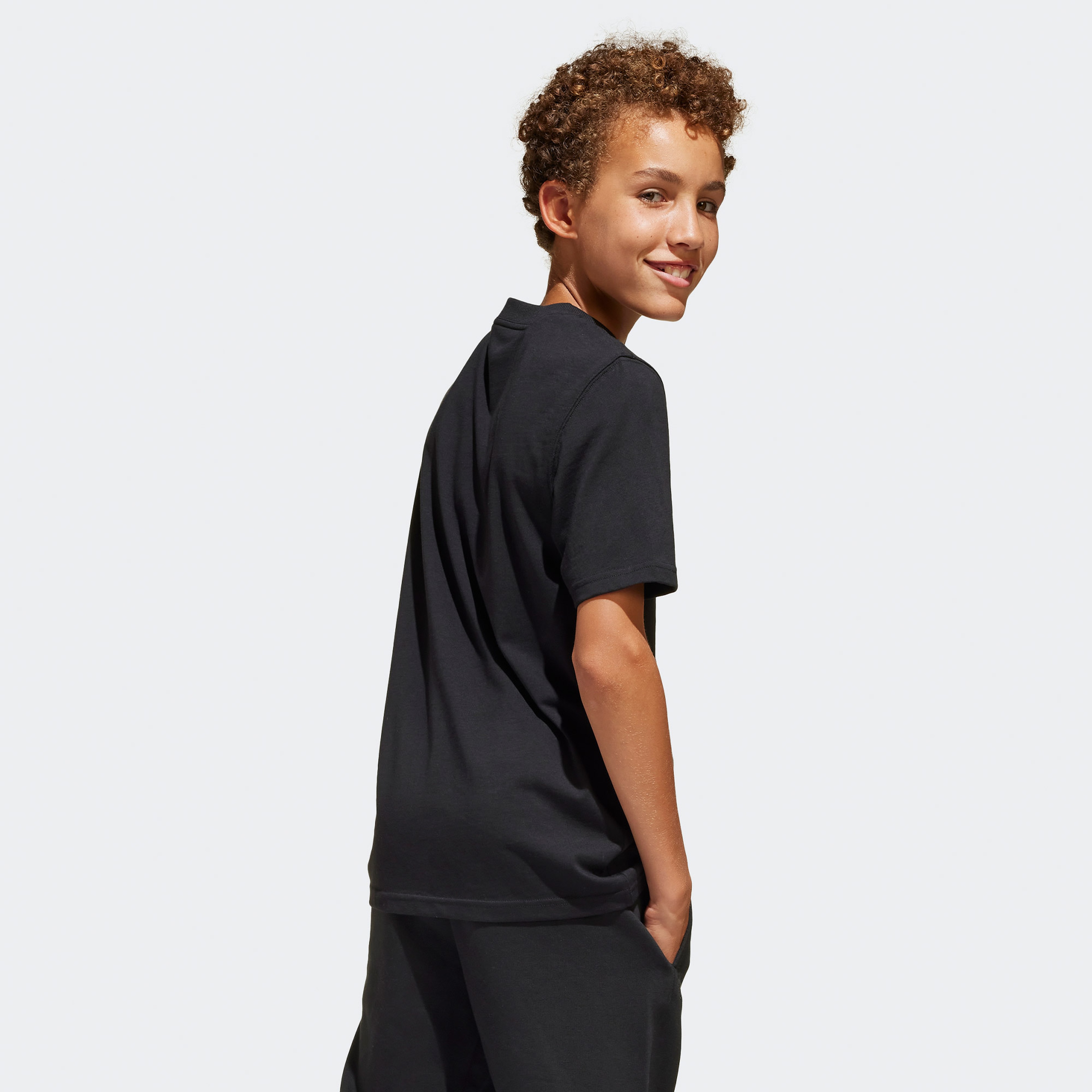 adidas Sportswear Çocuk Siyah Günlük T-Shirt