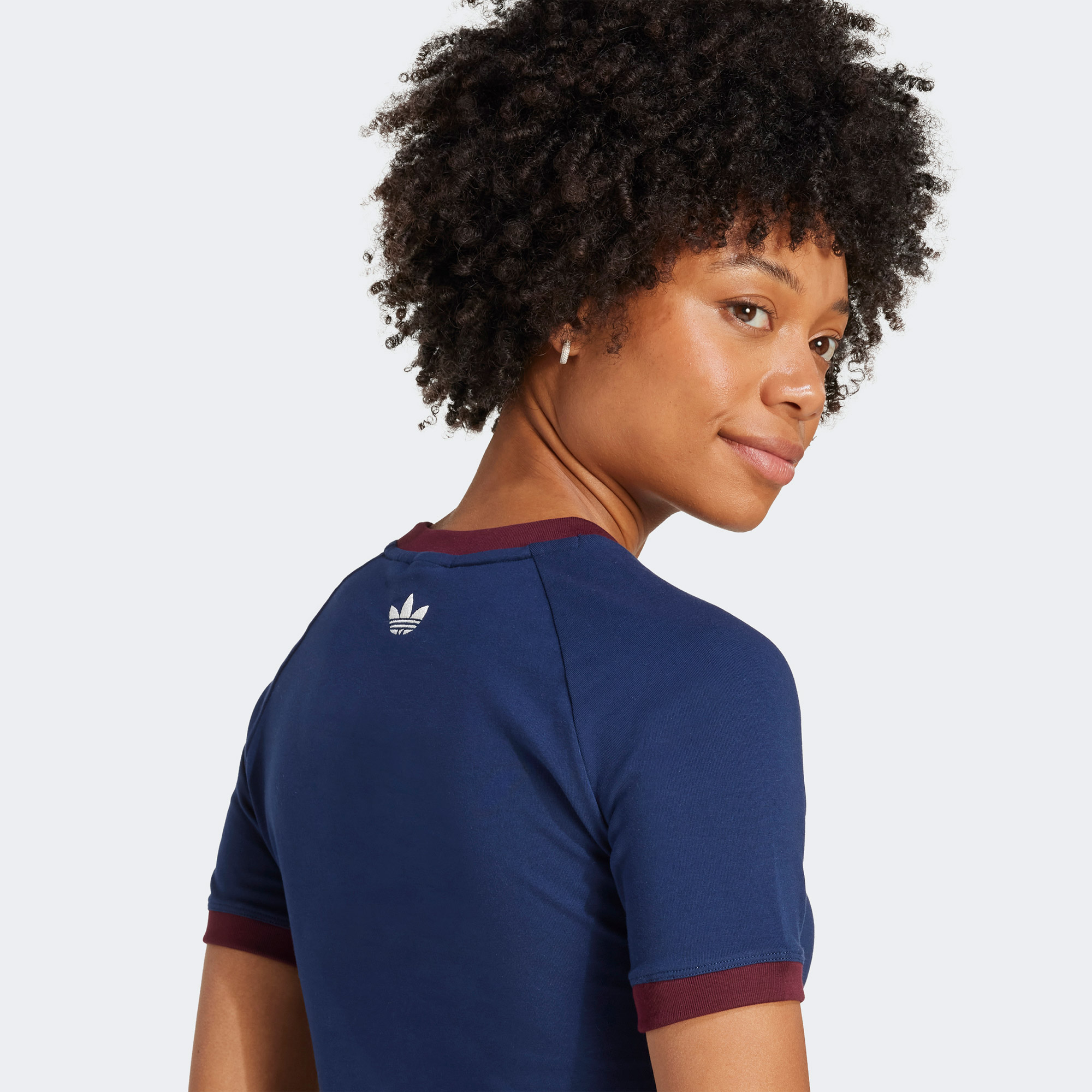 adidas Grfx Kadın Lacivert T-ShirtLJW6033| Occasion