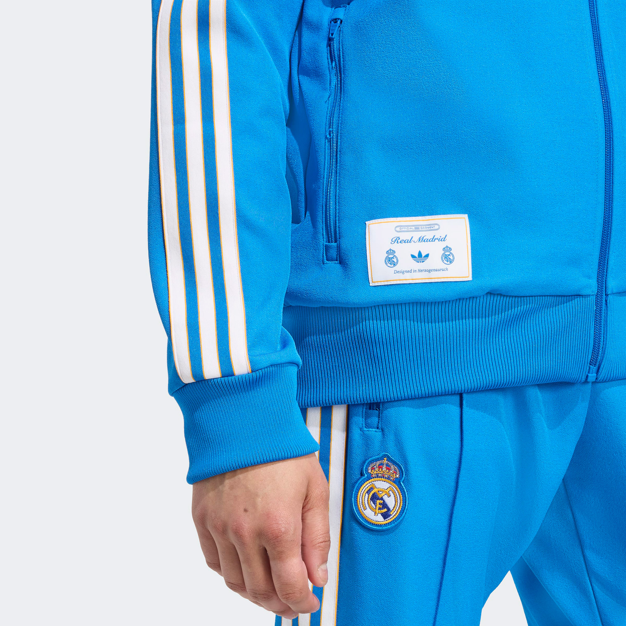 adidas Real Madrid Terrace Icons Erkek Mavi Fermuarlı Sweatshirt
