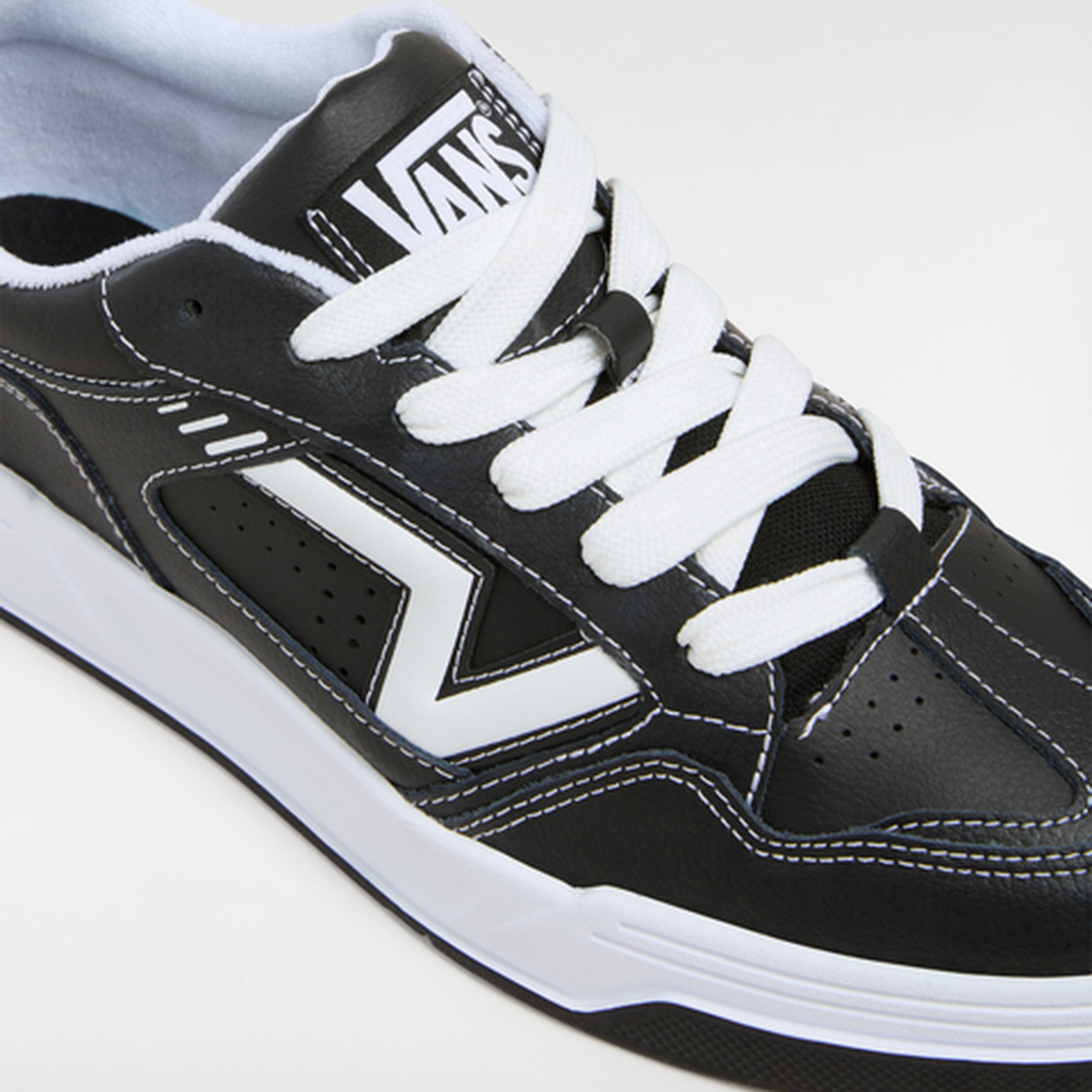 Vans Upland Unisex Siyah Sneaker