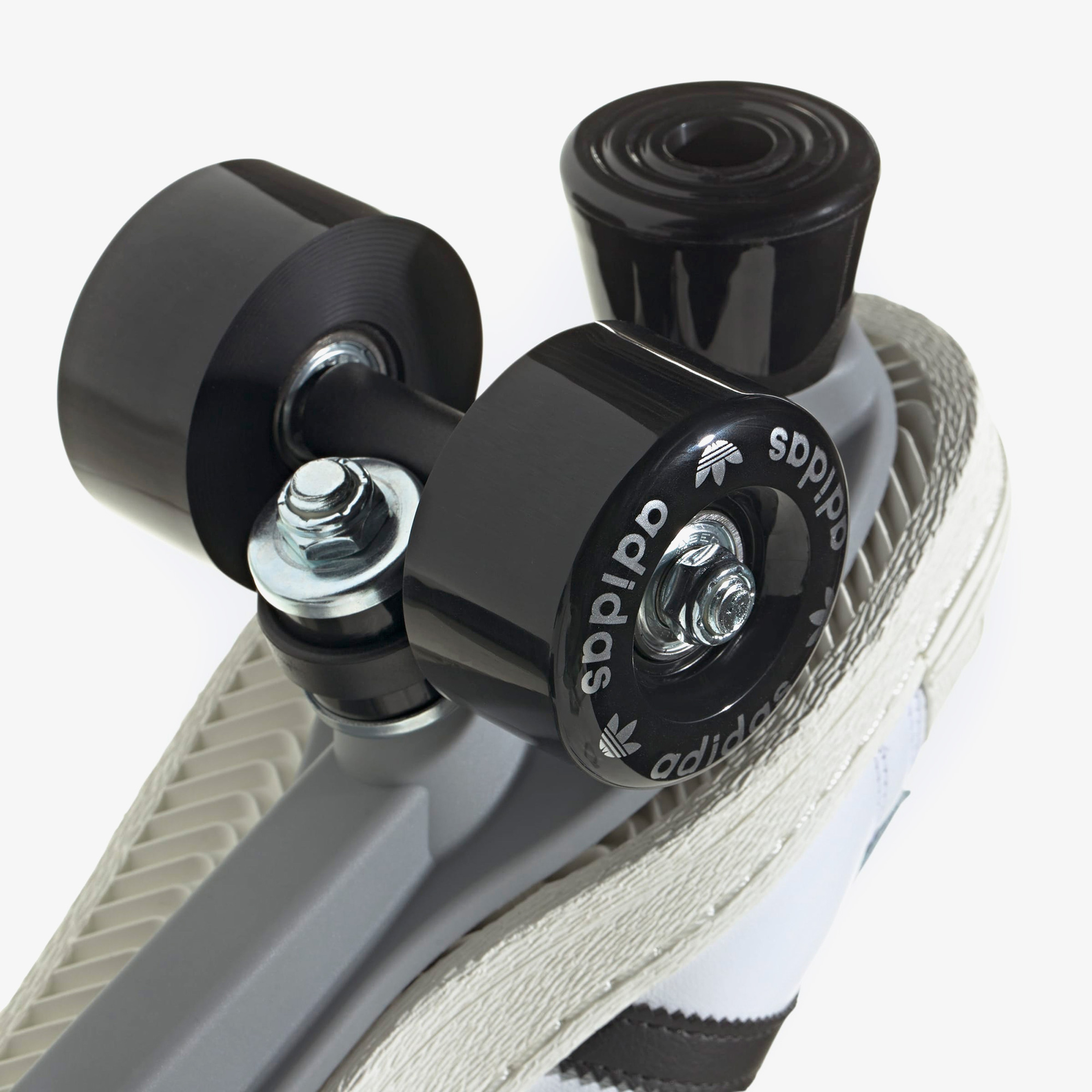adidas Superstar 82 Skate Kadın Beyaz Paten
