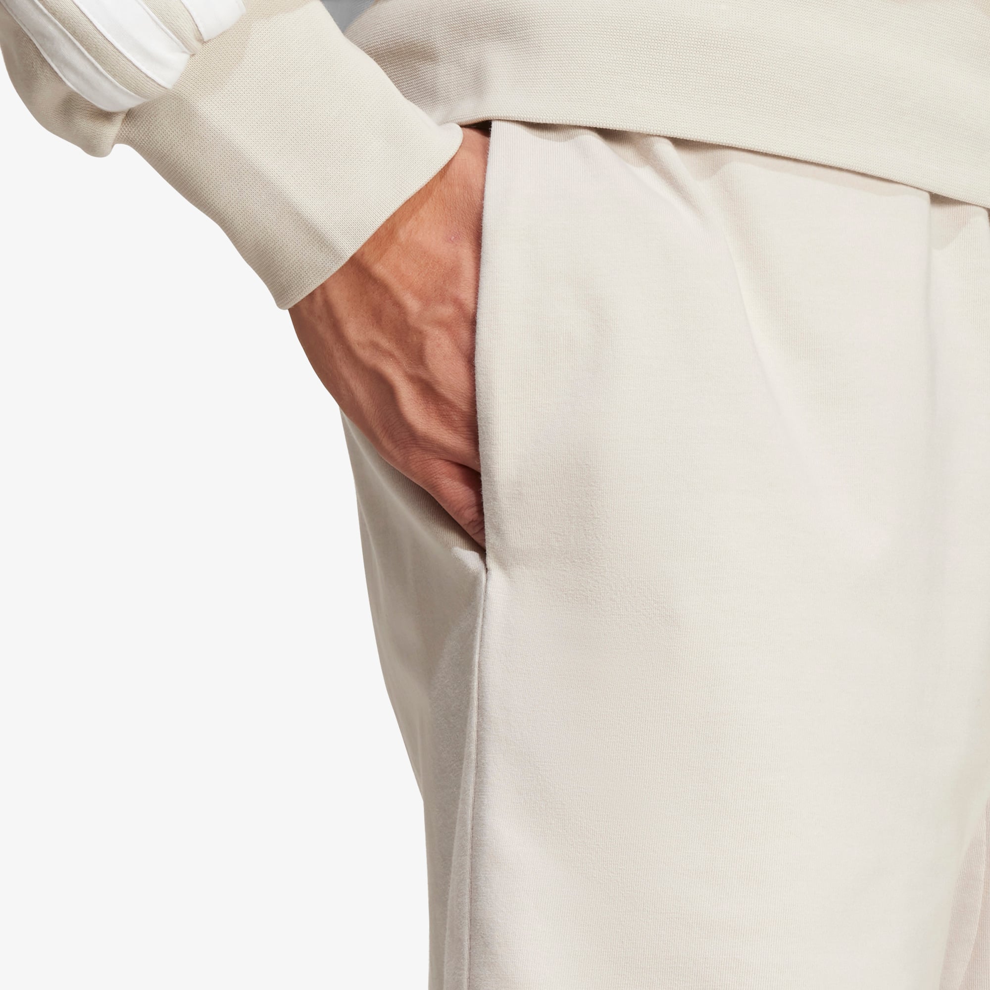 adidas Essentials Linear Single Jersey Erkek Bej Günlük Şort