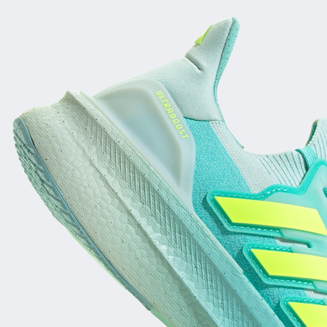 Adidas Mavi Adidas Ultraboost 5