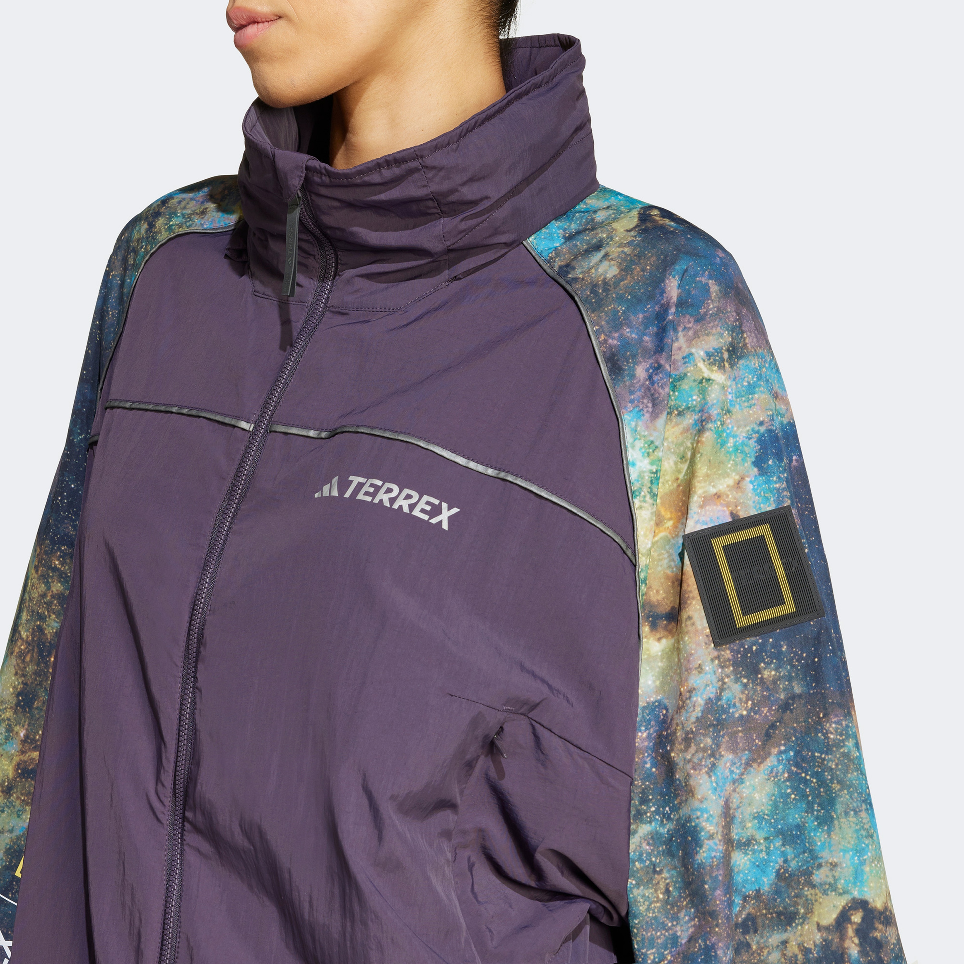 adidas Nat Geo Wind.Rdy Kadın Mor Outdoor Ceket