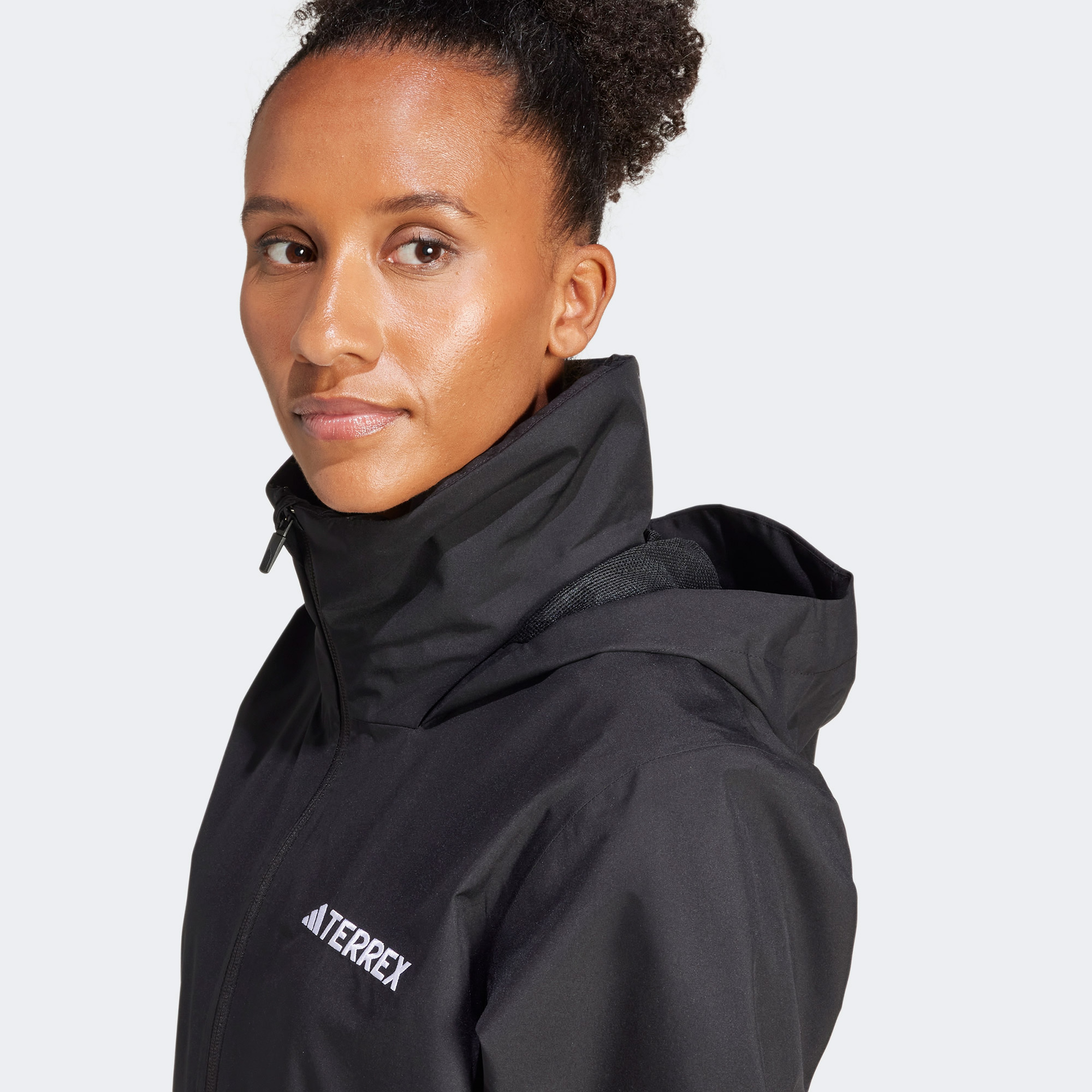 adidas Multi Essentials 2L Kadın Siyah Yağmurluk