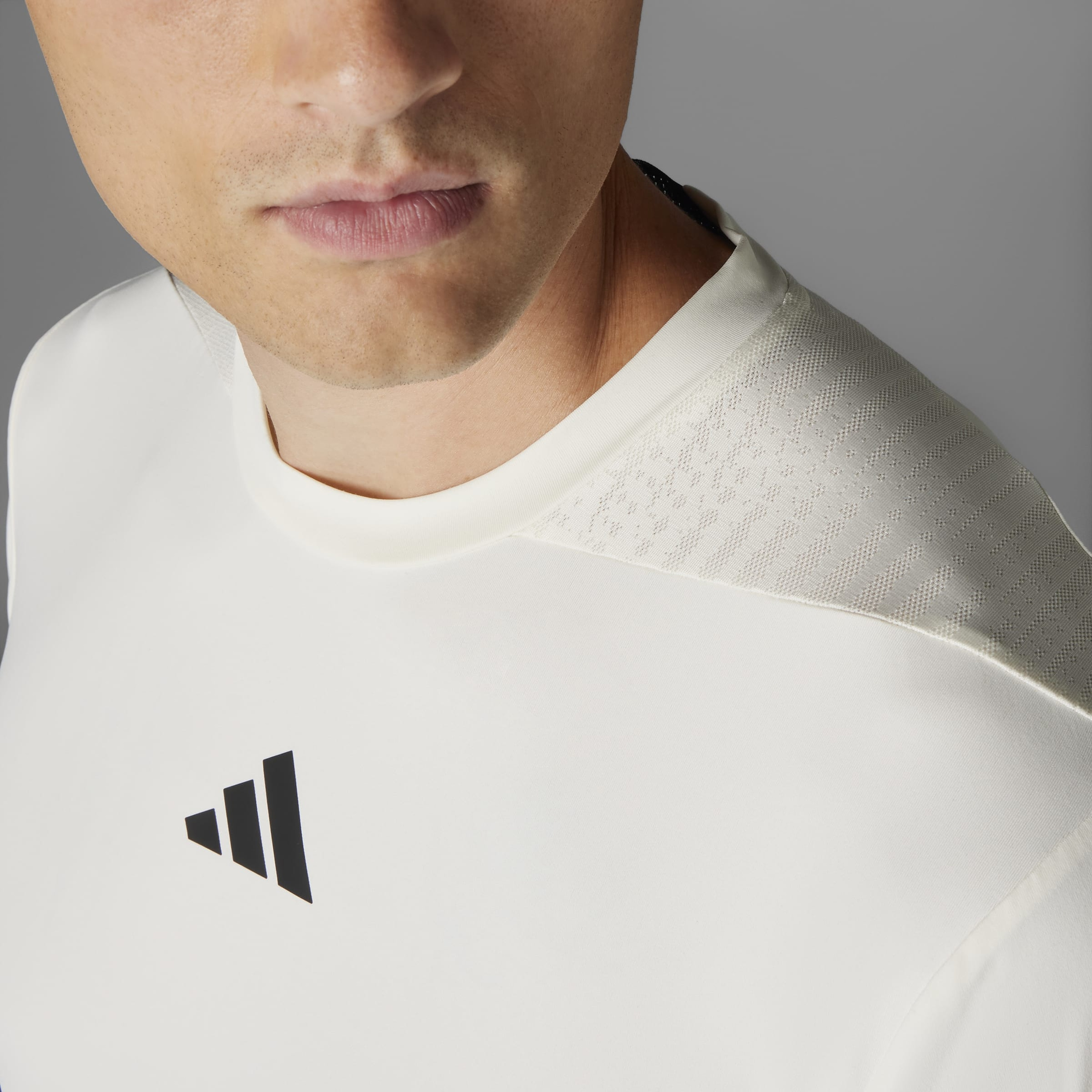 adidas Designed For Training intensity Erkek Beyaz Antrenman T-Shirt
