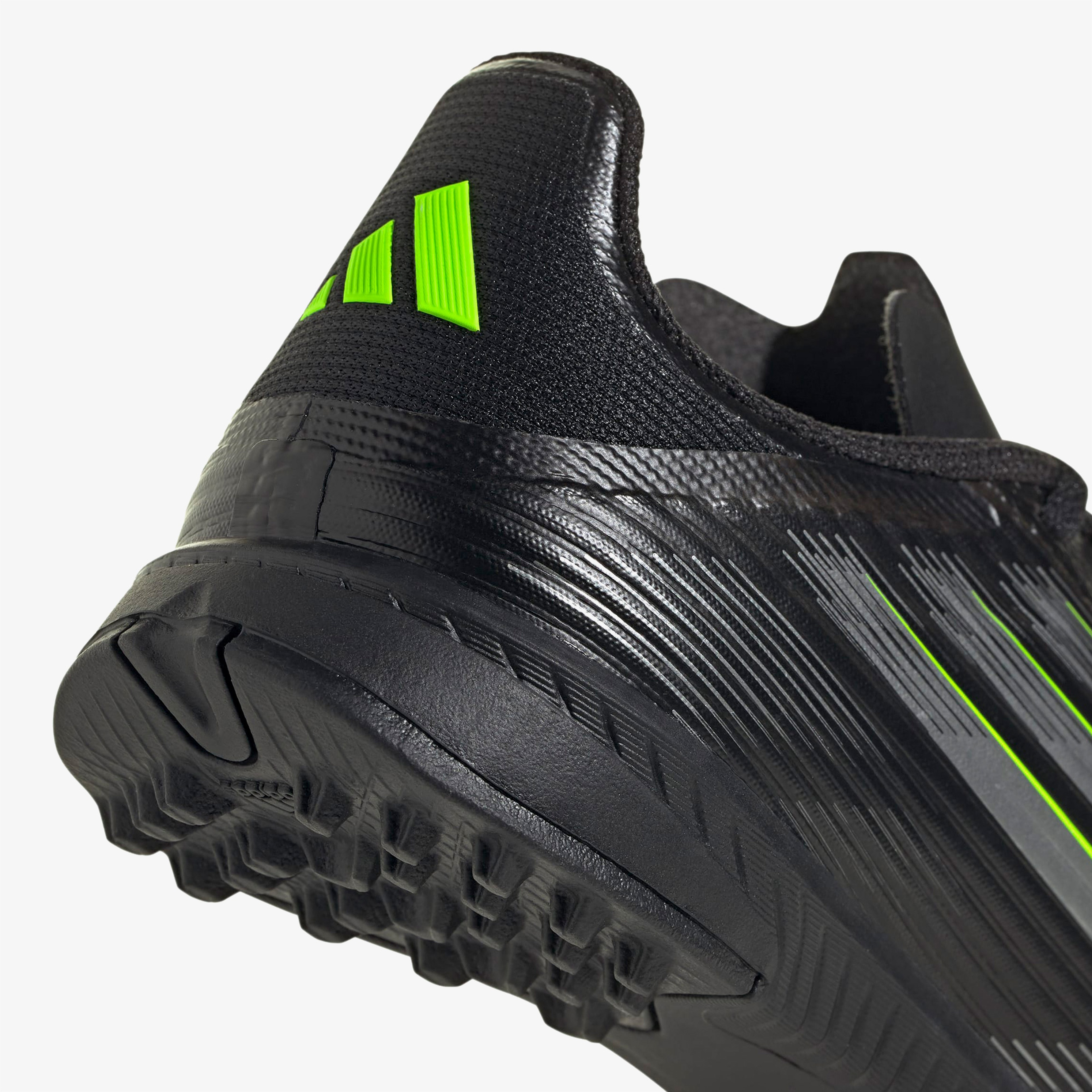 adidas F50 League Çocuk Siyah Halı Saha Kramponu