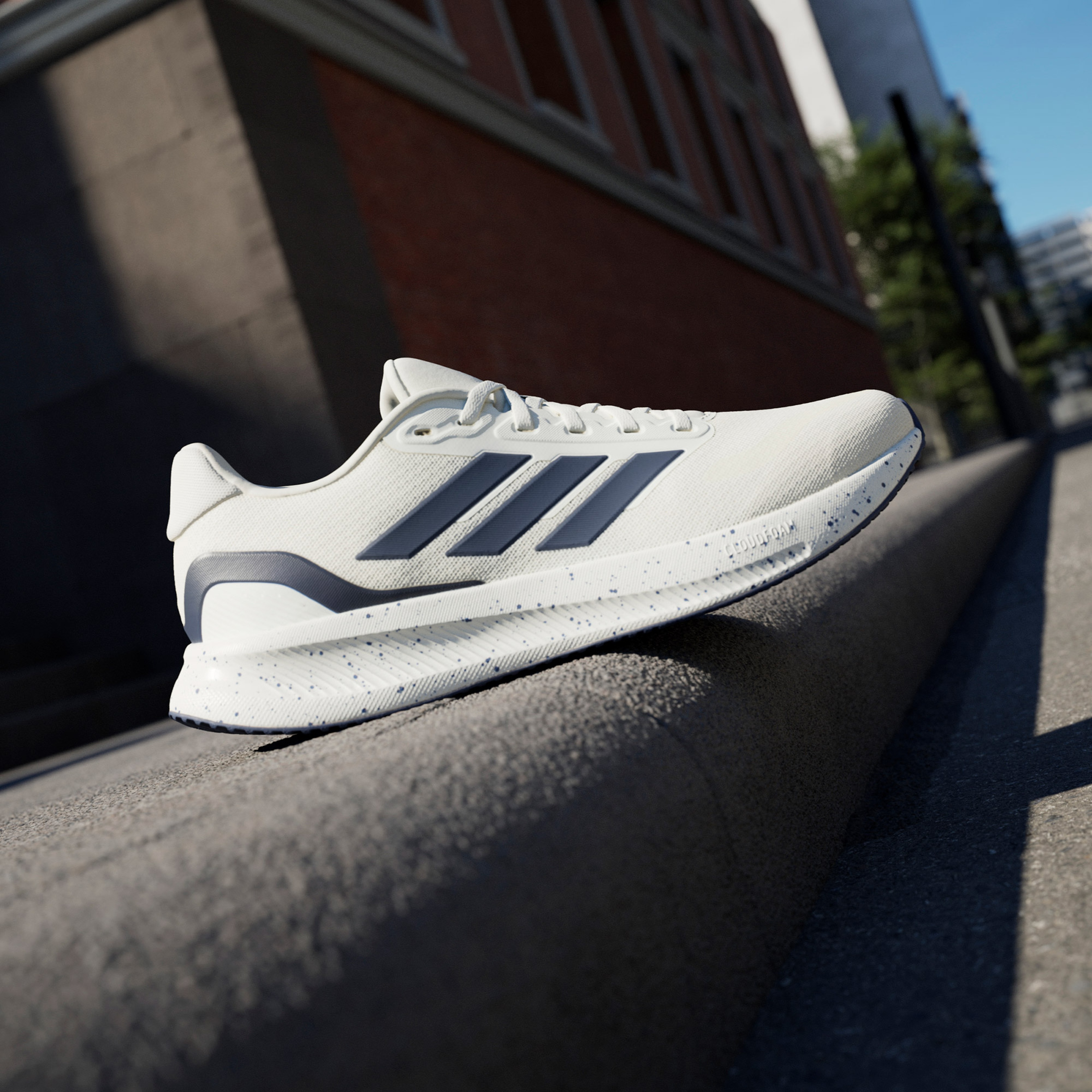 adidas Runfalcon 5 Erkek Beyaz Koşu Ayakkabısı