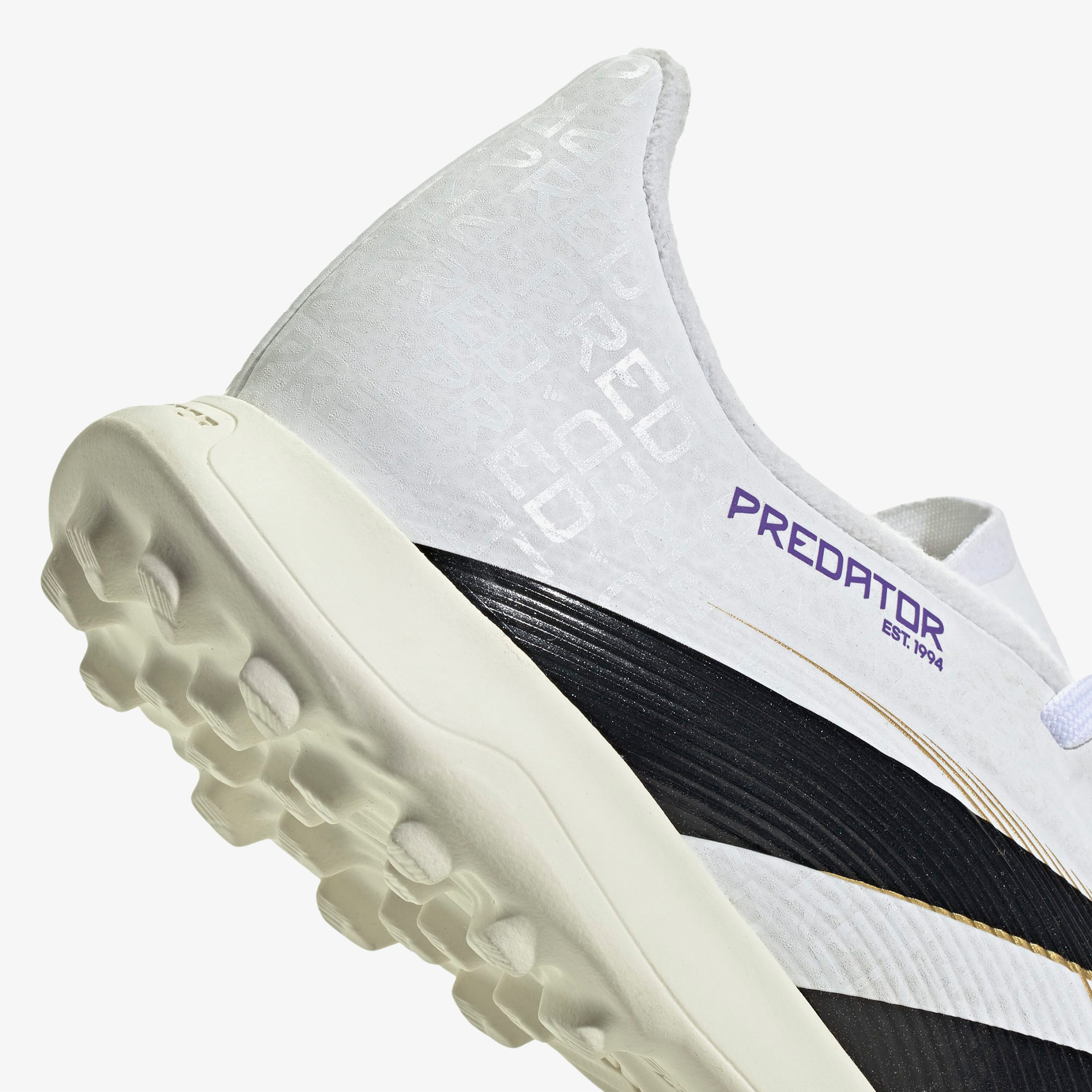 adidas Predator League Çocuk Beyaz Halı Saha Kramponu